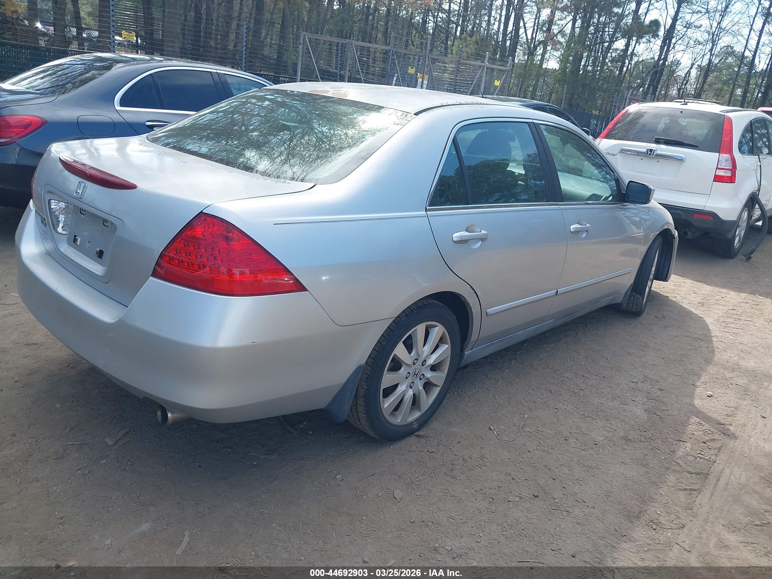 HONDA ACCORD image 4