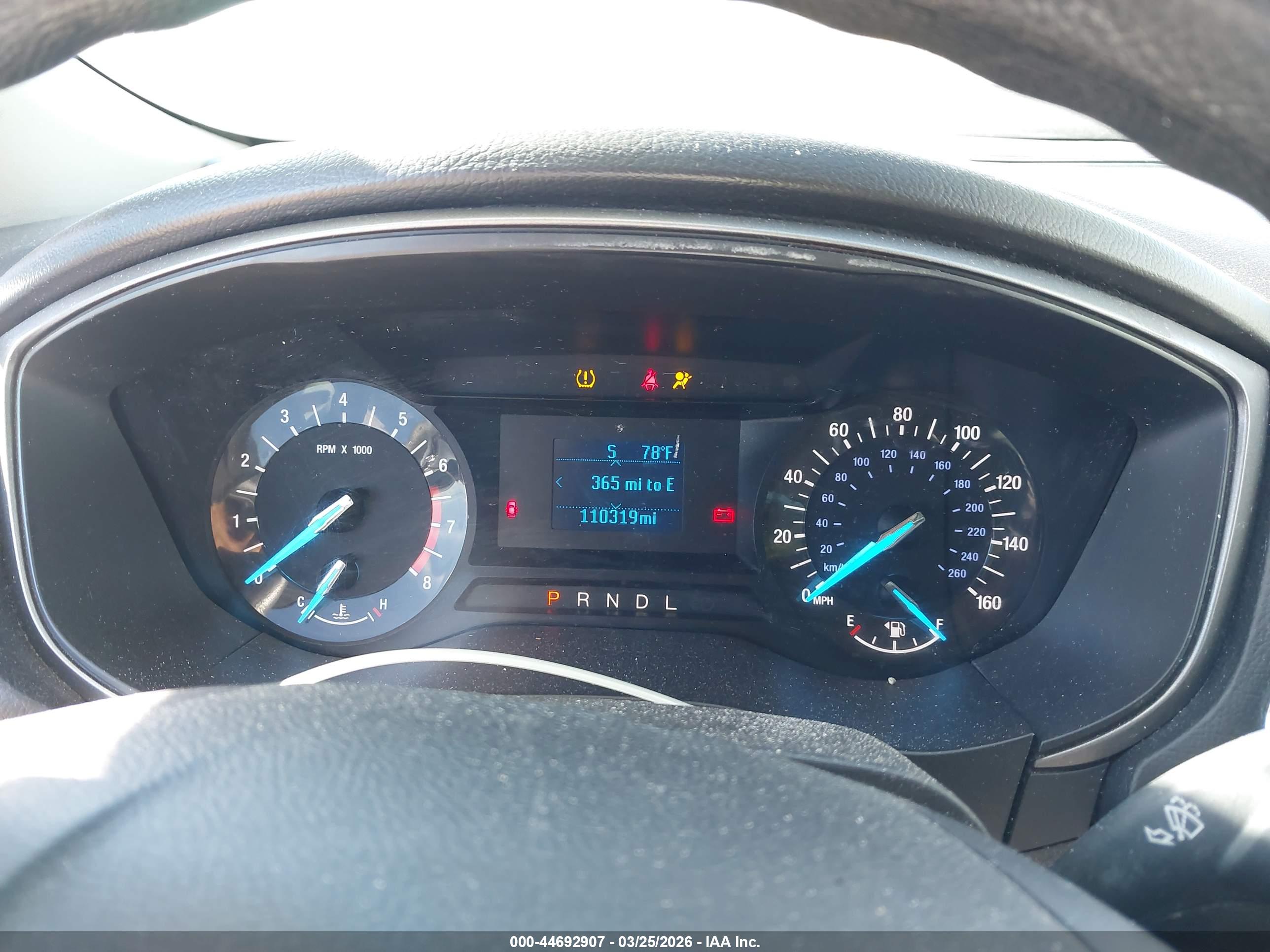 FORD FUSION image 7