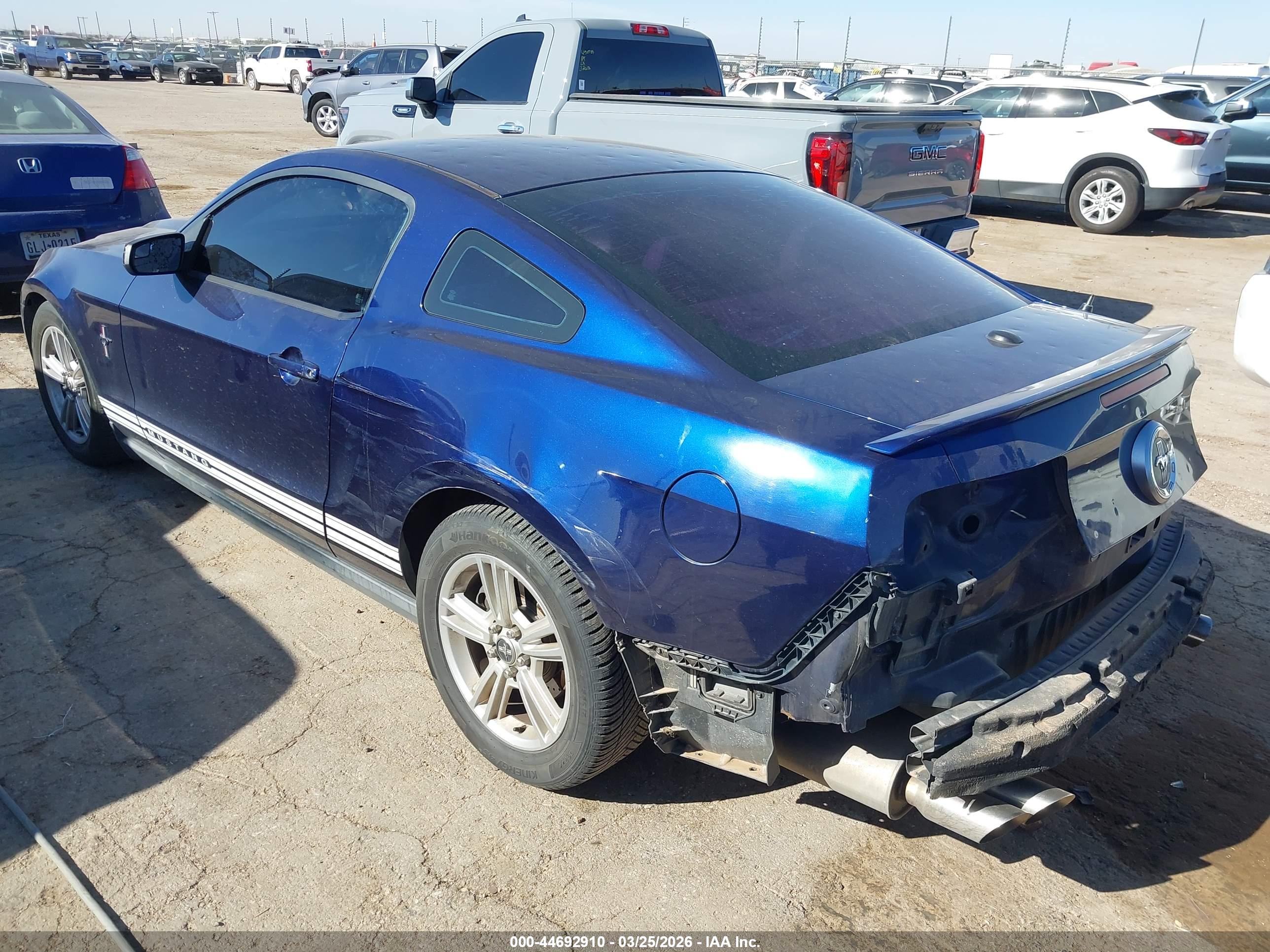 FORD MUSTANG image 3