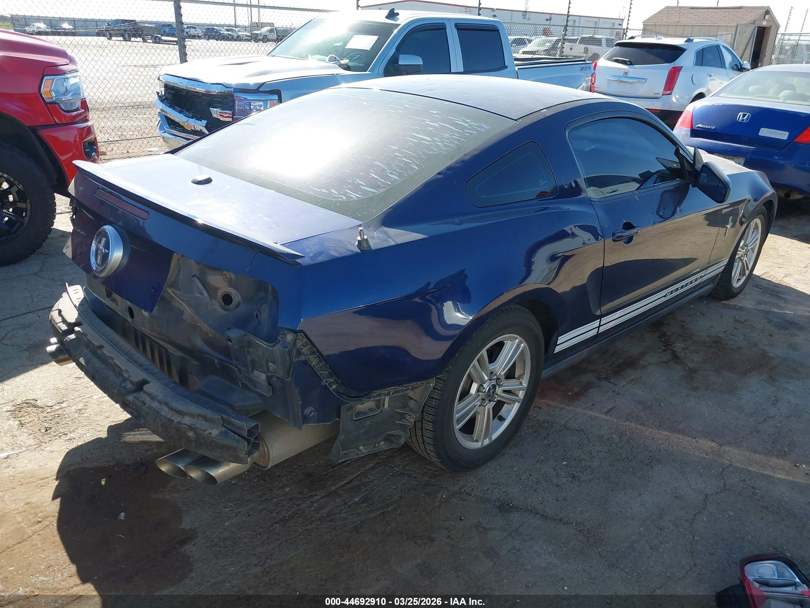 FORD MUSTANG image 4