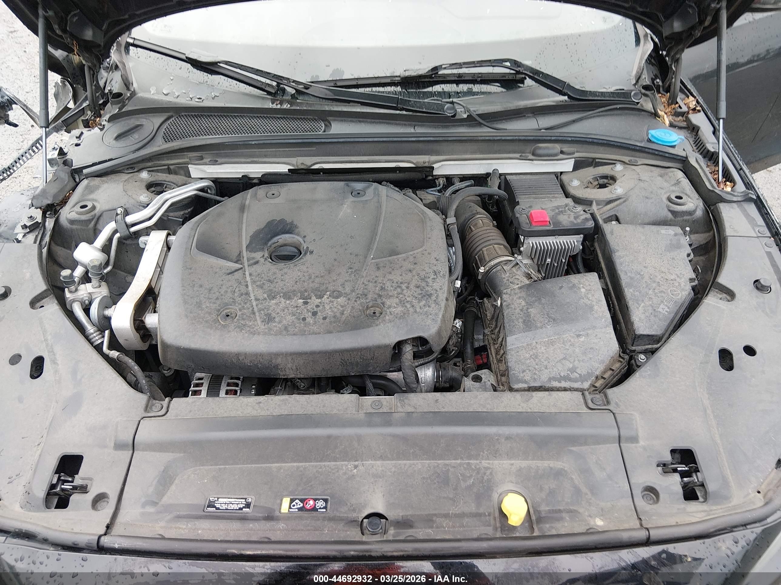 VOLVO S90 image 10
