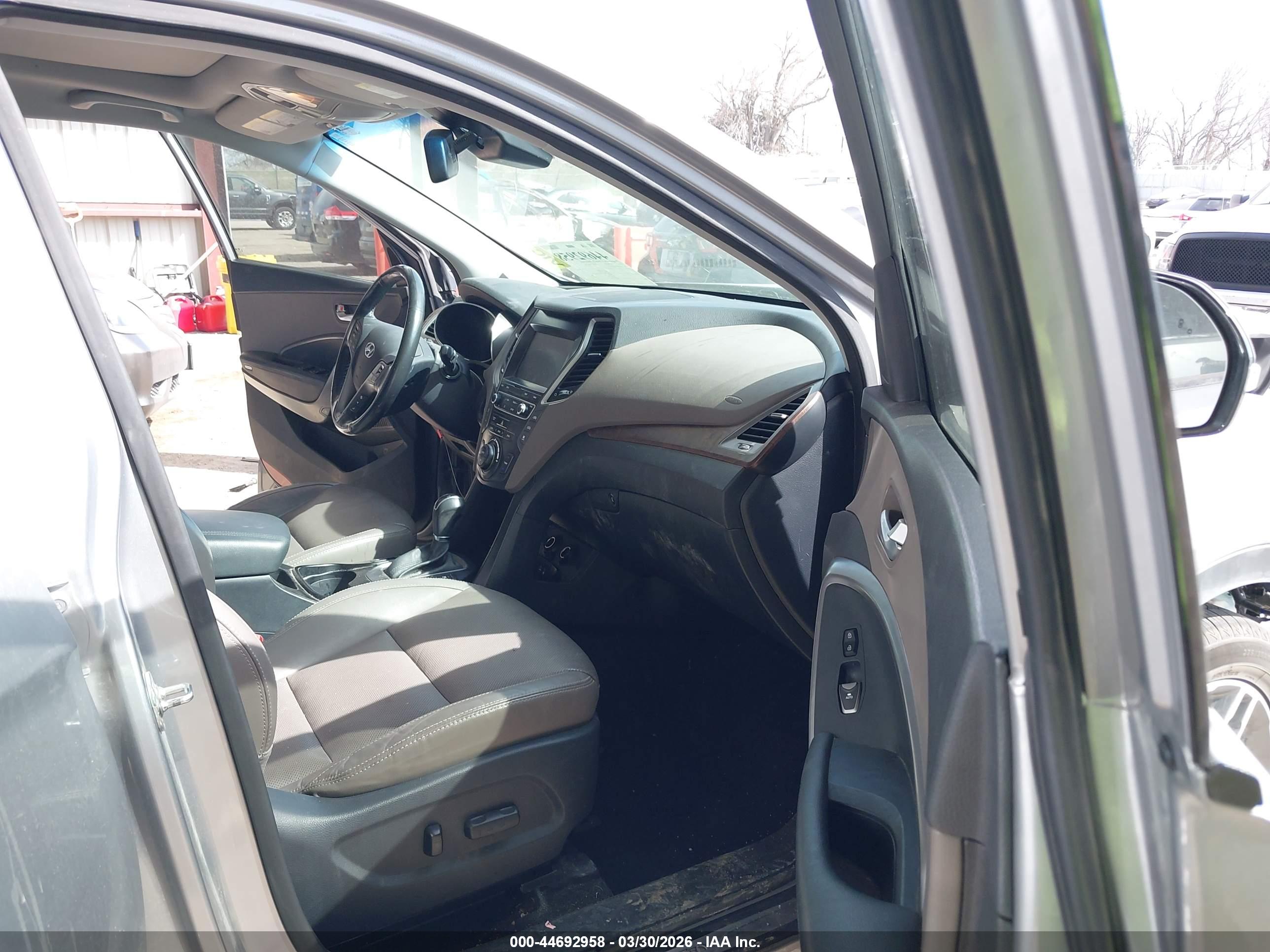 HYUNDAI SANTA image 5