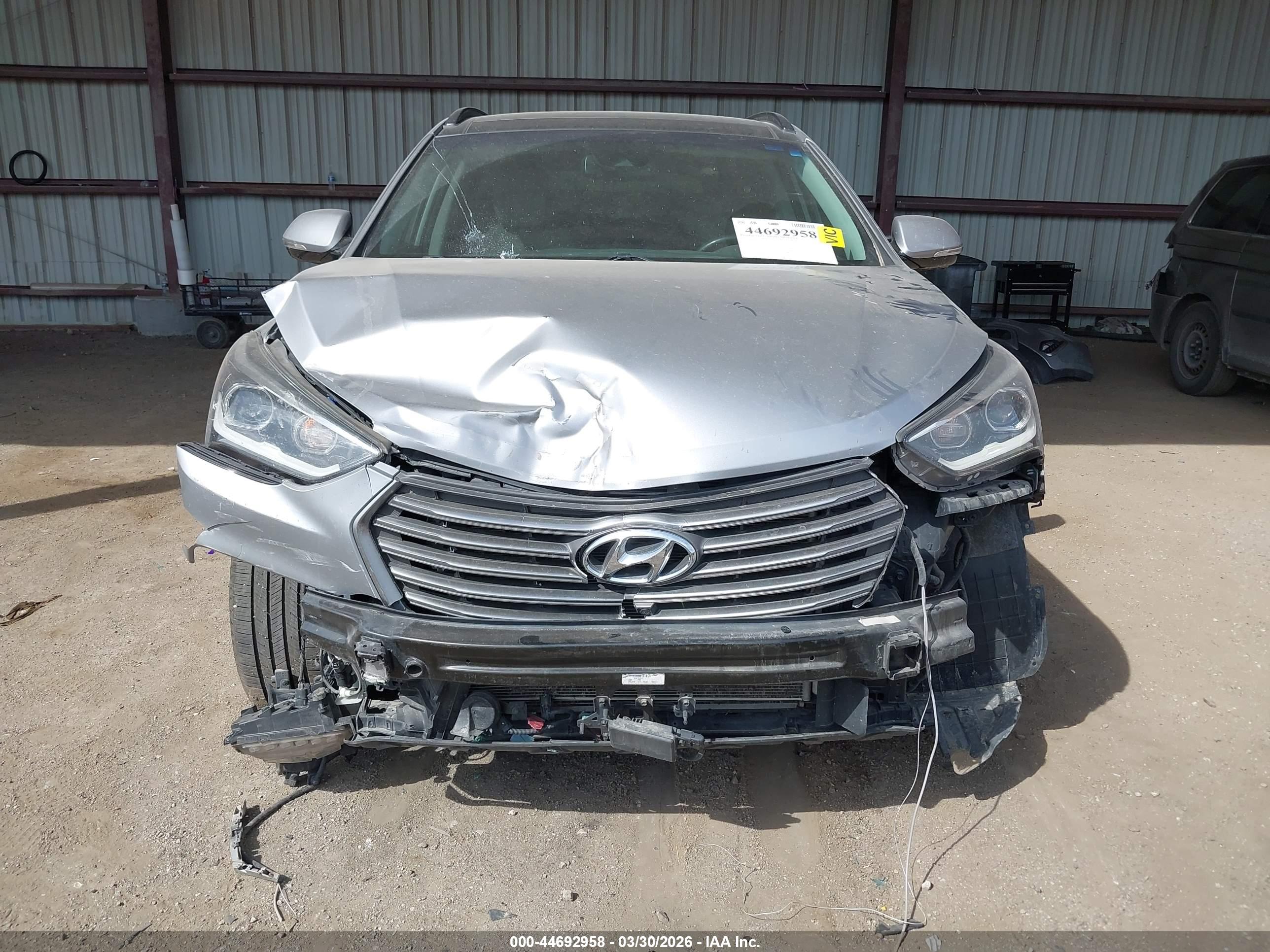 HYUNDAI SANTA image 6