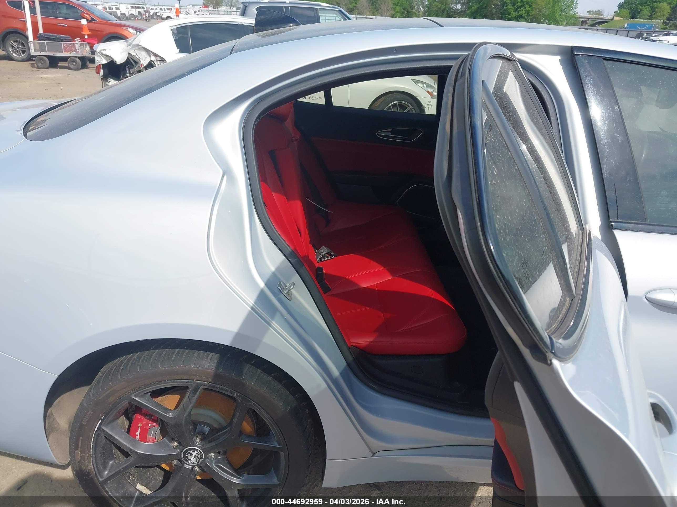 ALFA ROMEO image 8