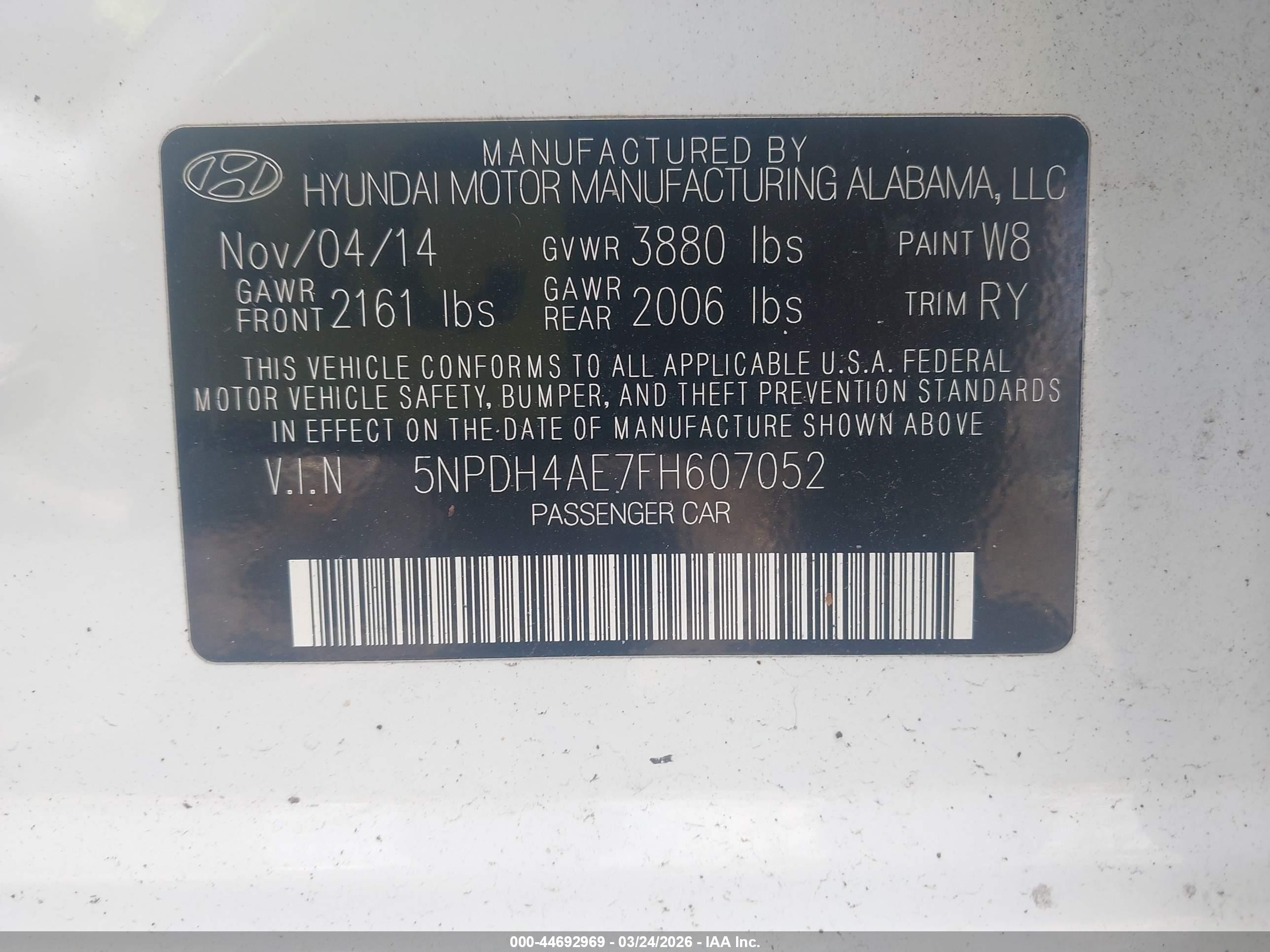 HYUNDAI ELANTRA image 9