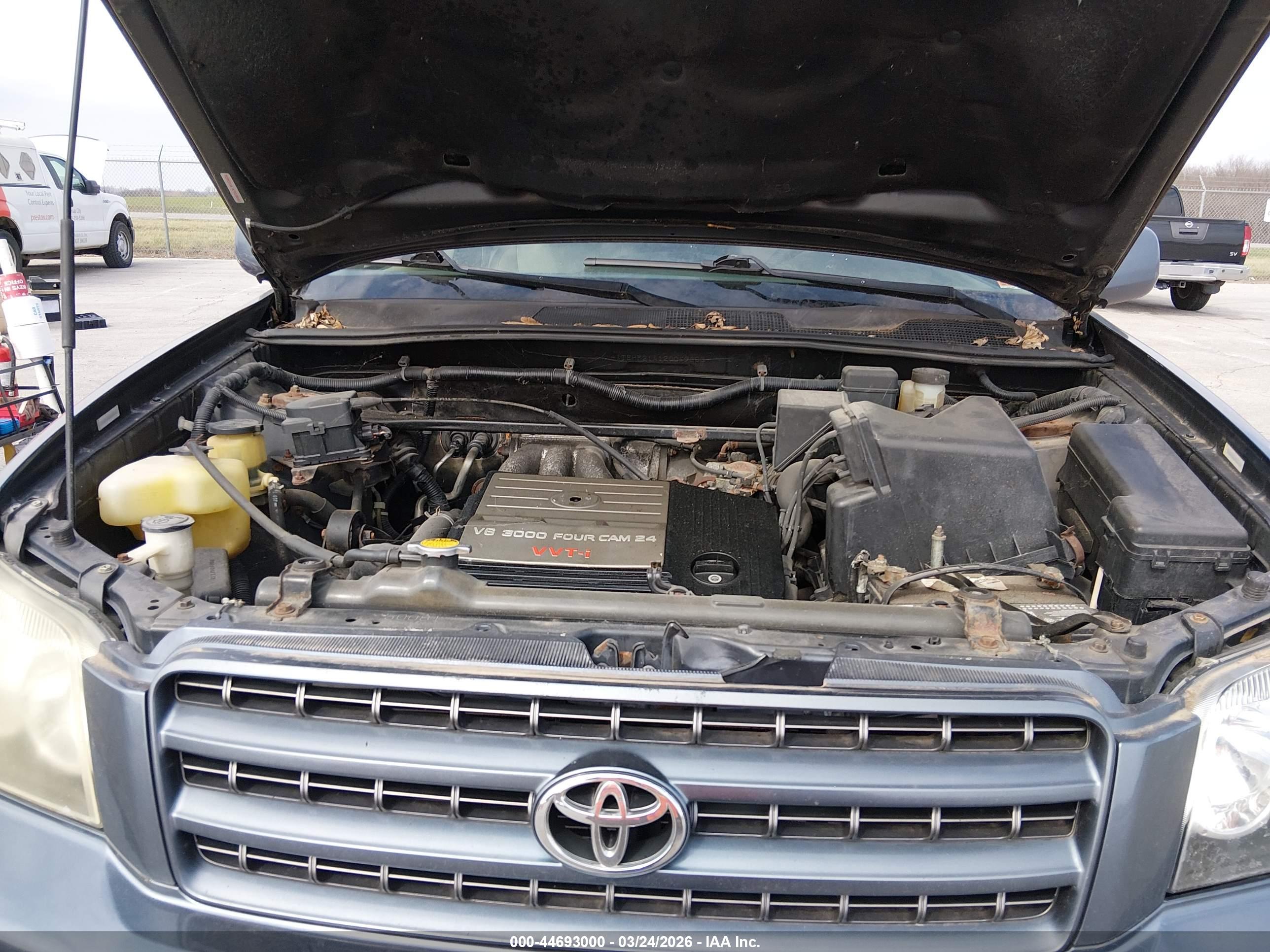 TOYOTA HIGHLANDER image 10