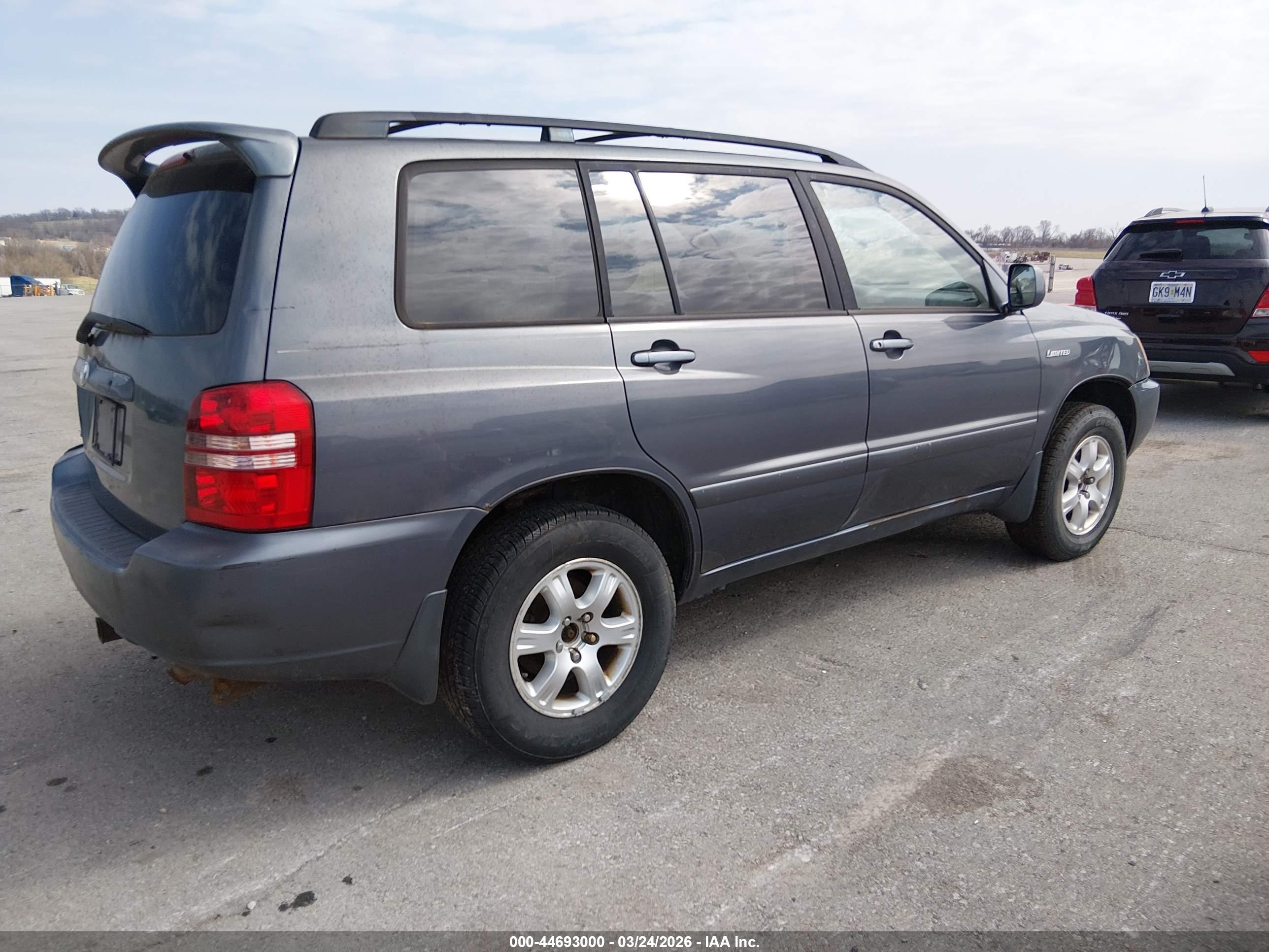 TOYOTA HIGHLANDER image 4