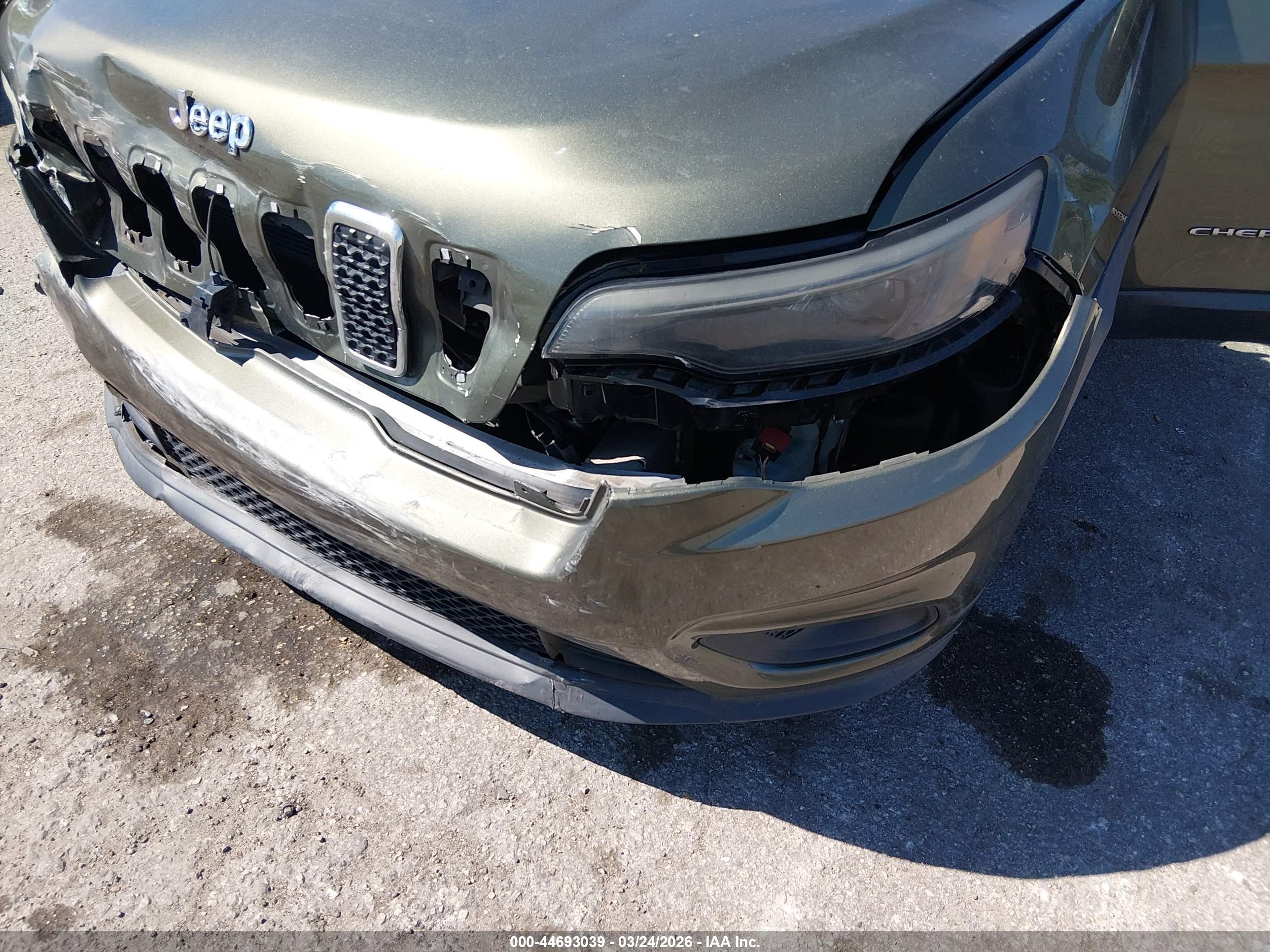 JEEP CHEROKEE image 6