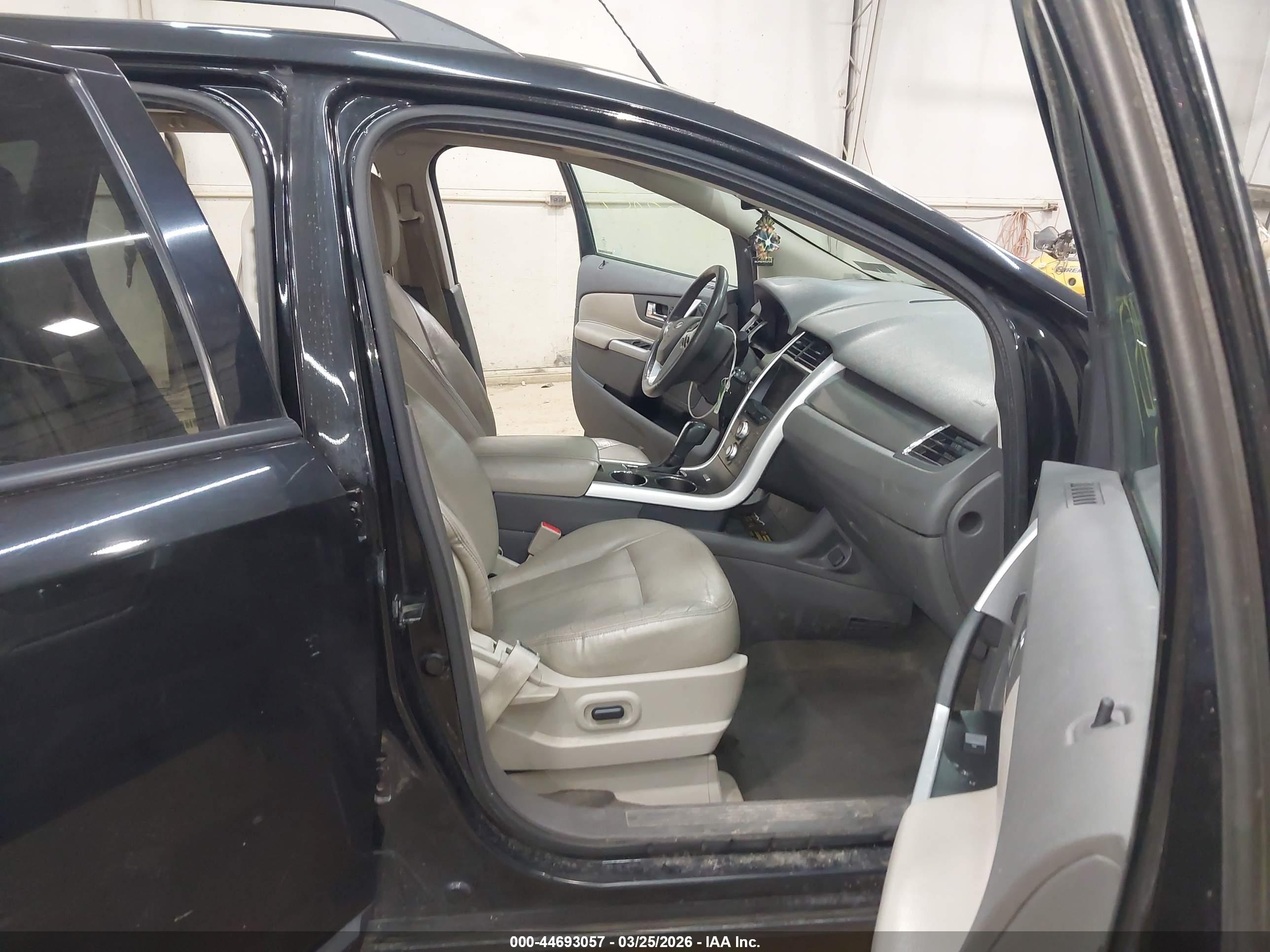 FORD EDGE image 5