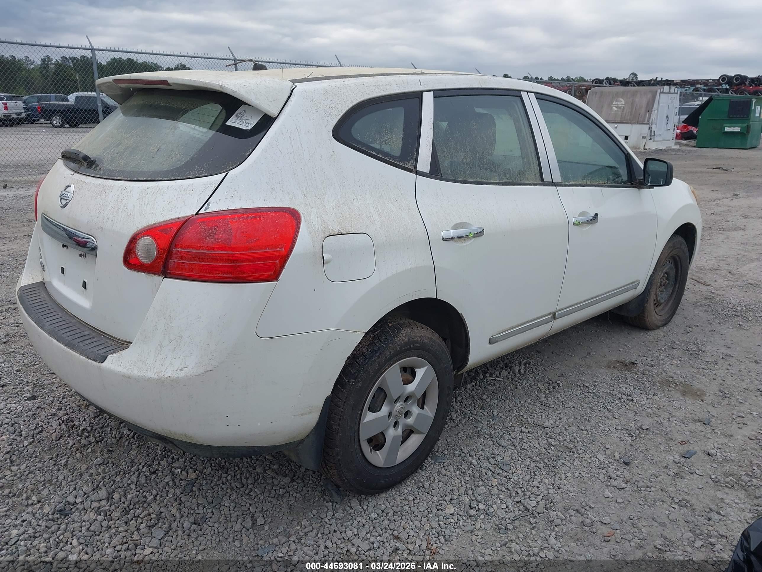NISSAN ROGUE image 4