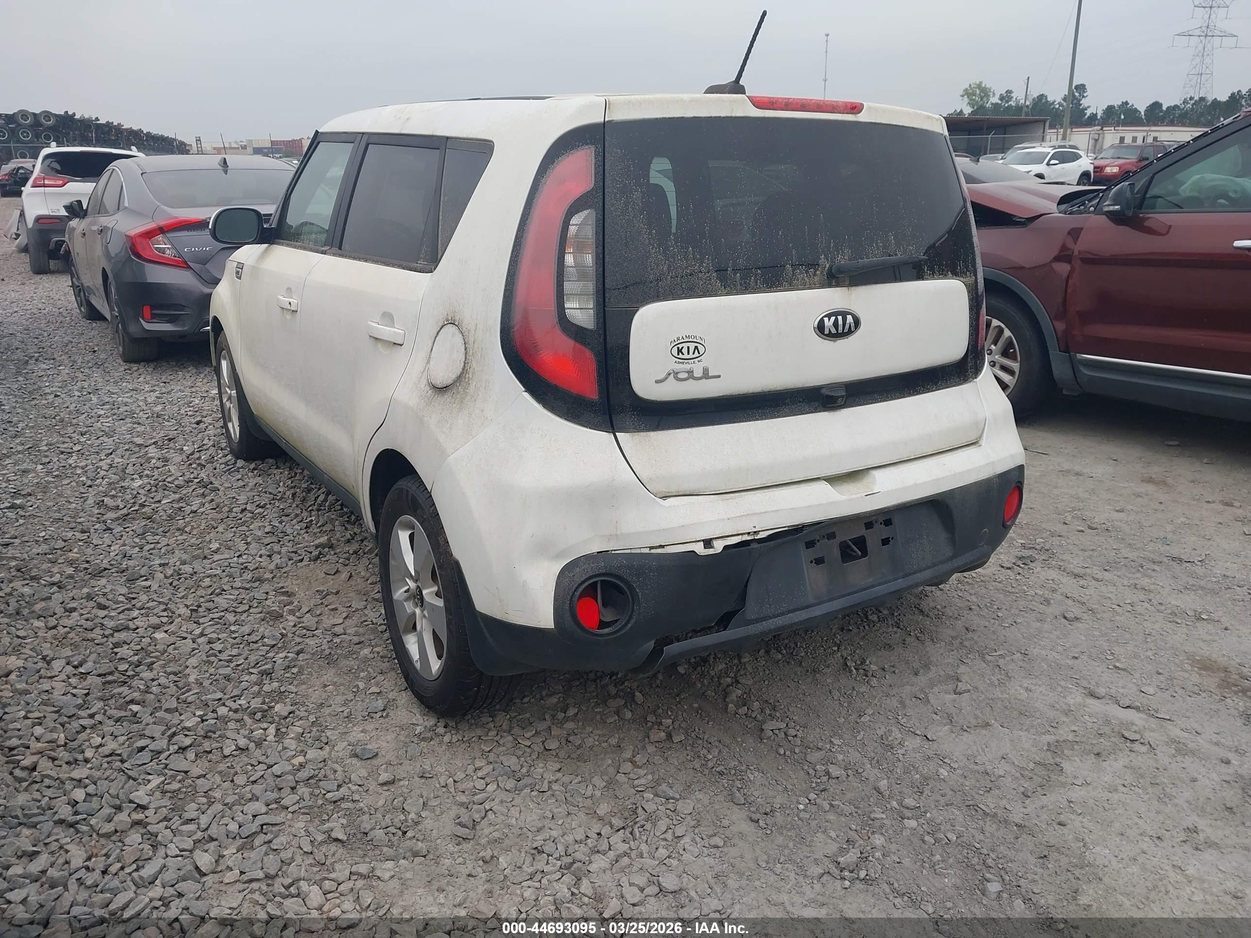 KIA SOUL image 3