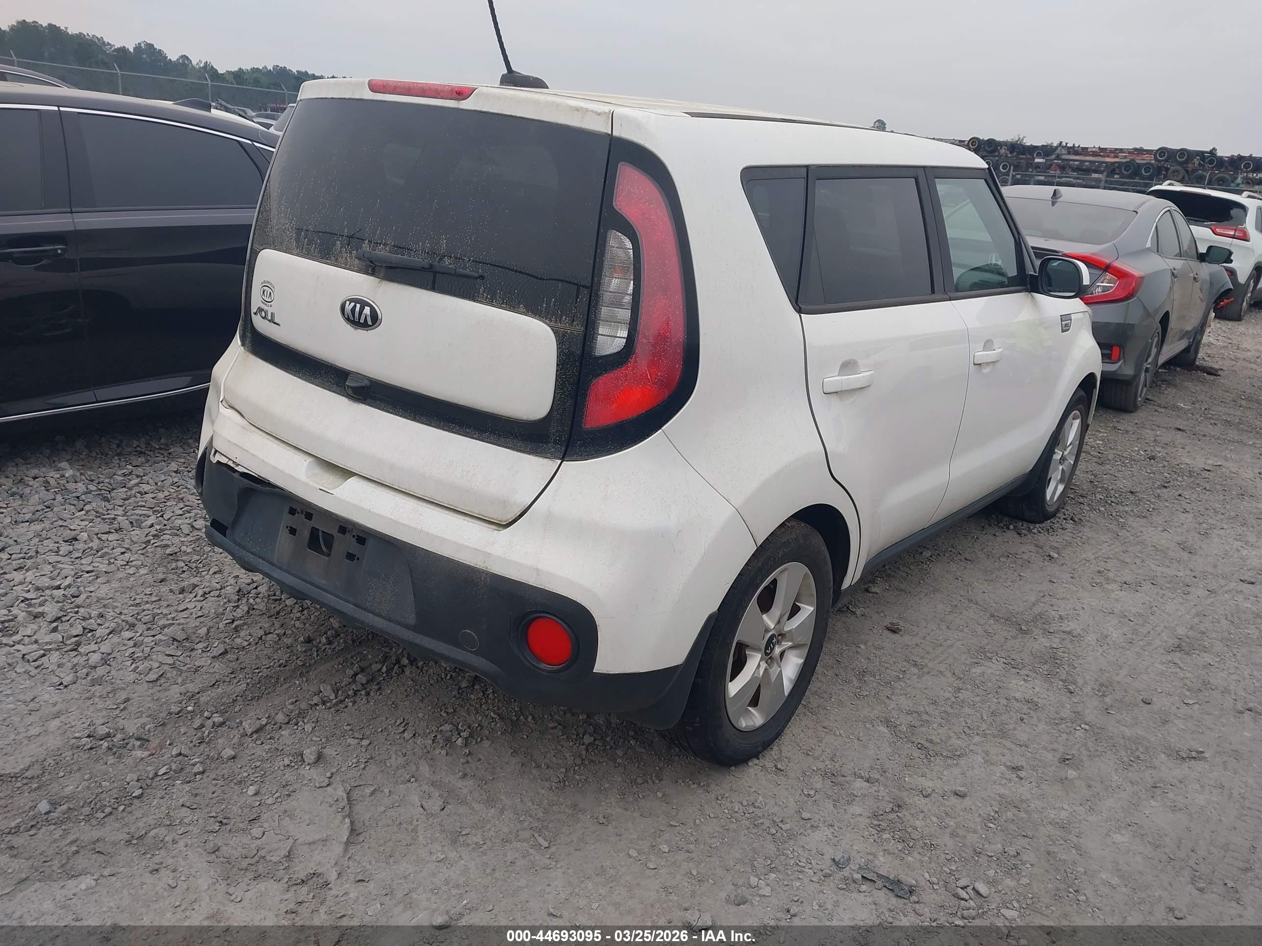 KIA SOUL image 4