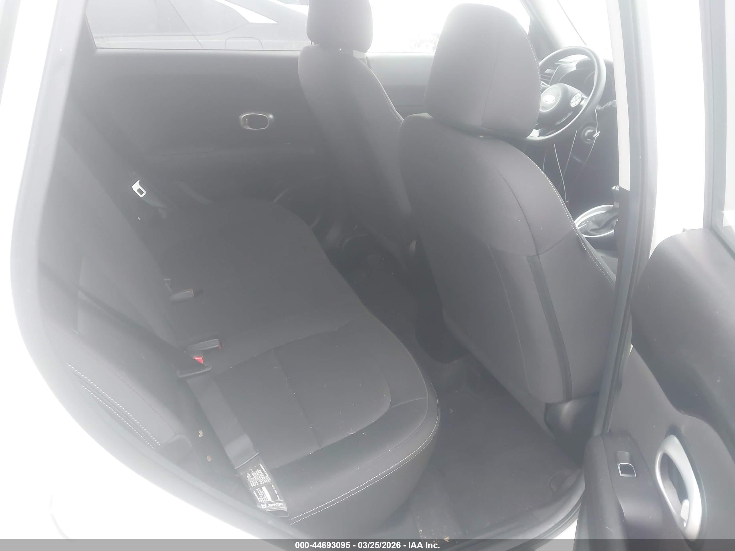 KIA SOUL image 8