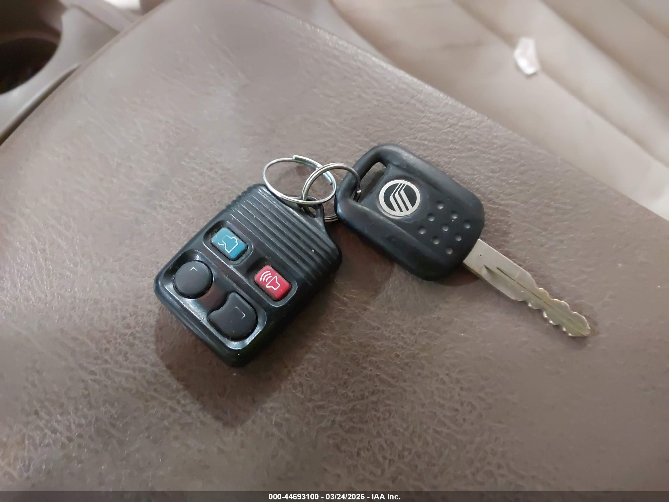 MERCURY MOUNTAINEER image 11