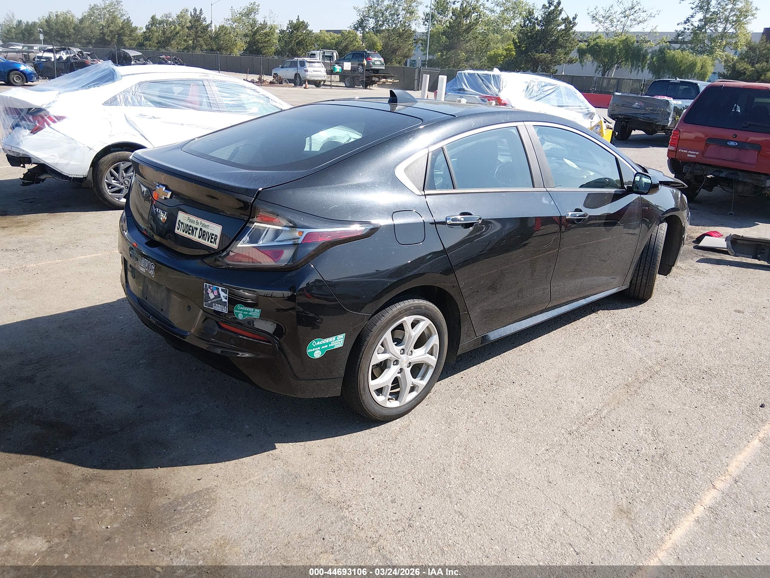 CHEVROLET VOLT image 4
