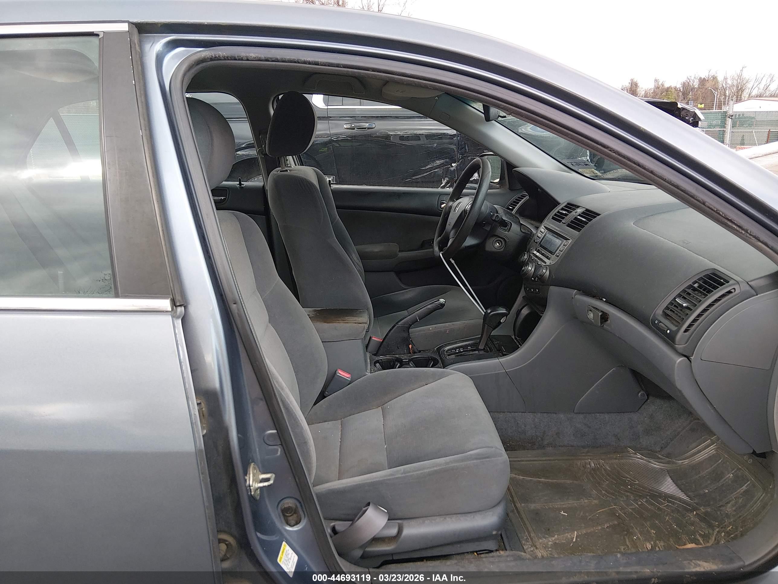 HONDA ACCORD image 5