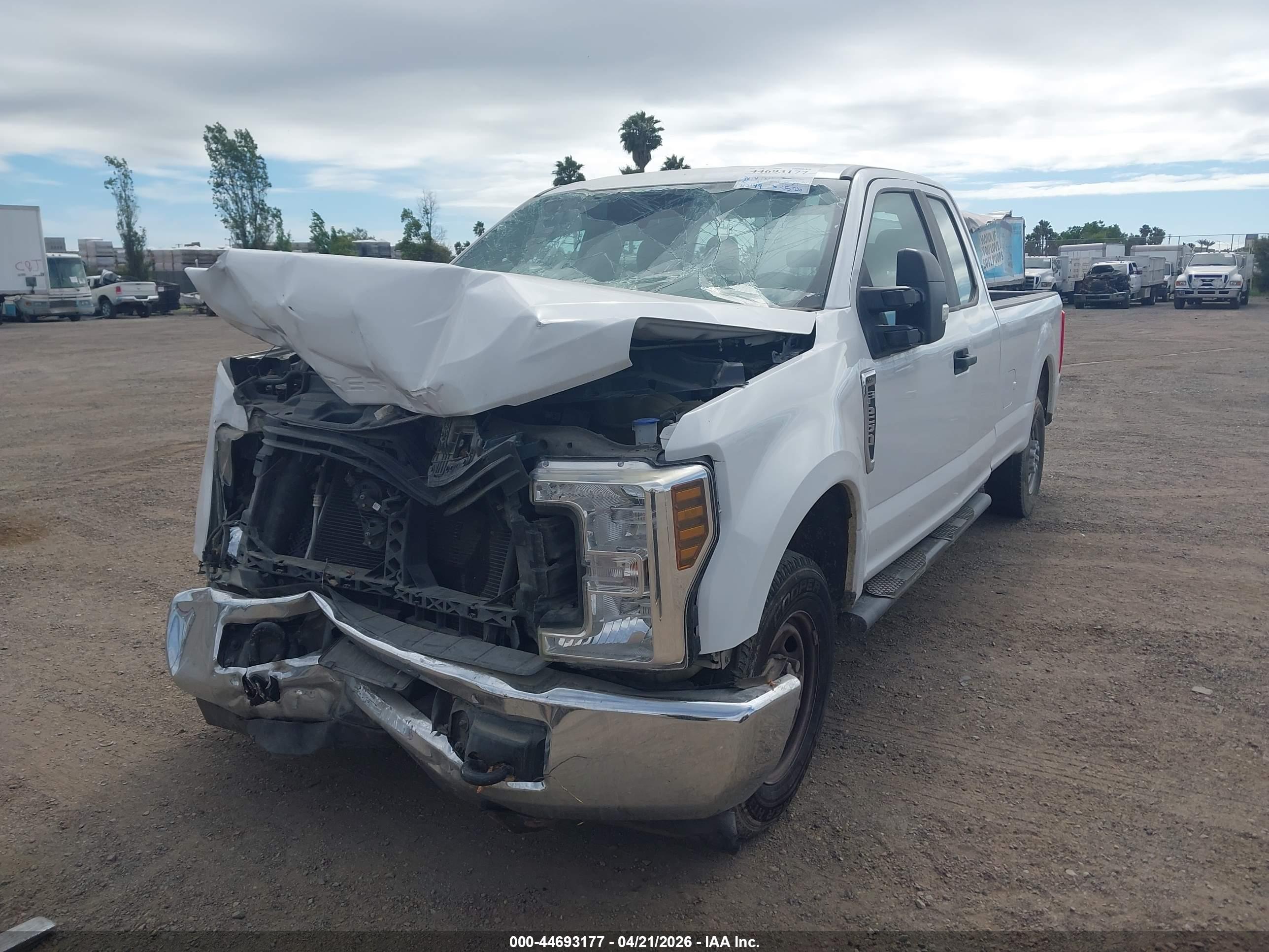 FORD F-250 image 6