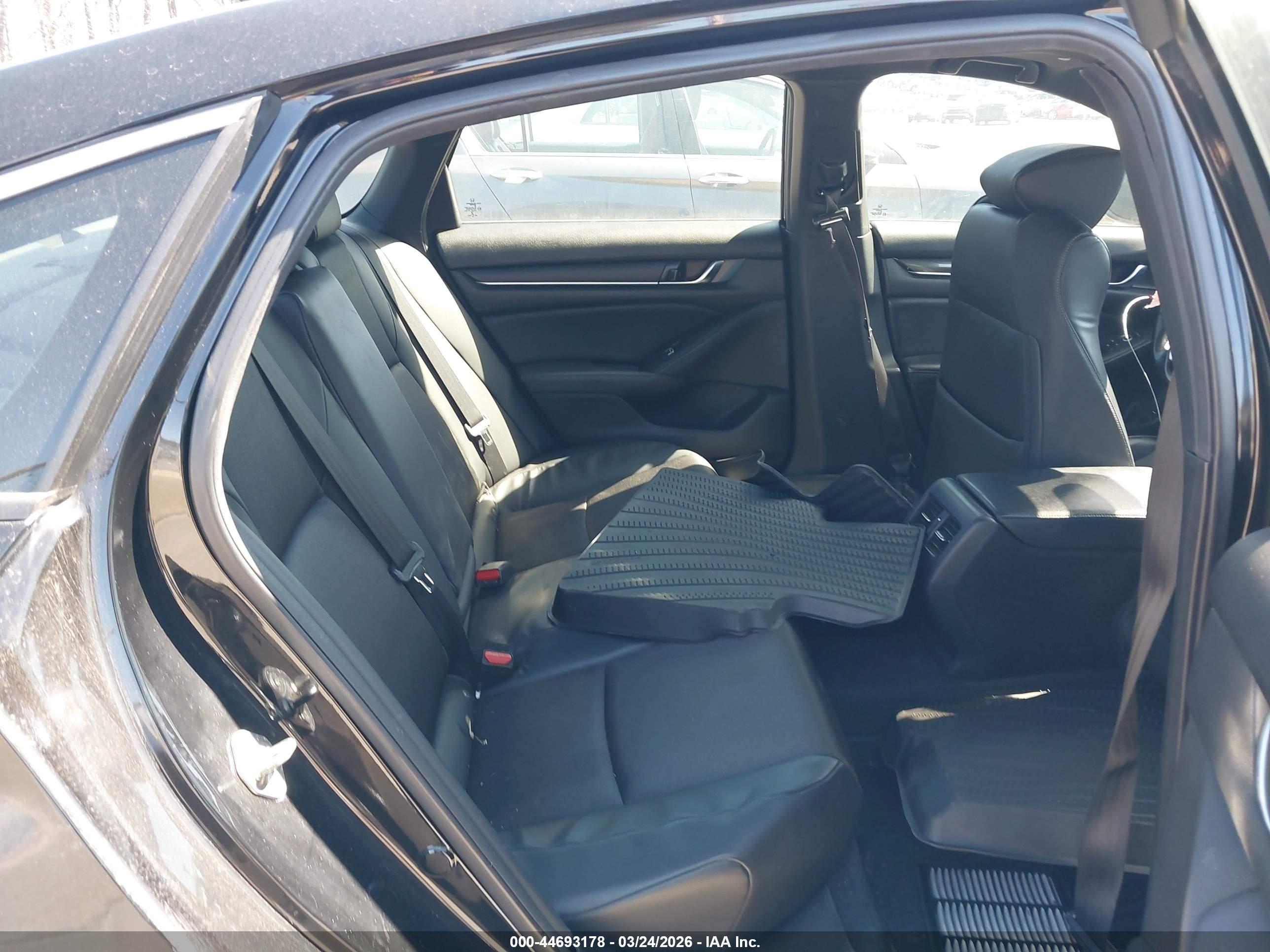 HONDA ACCORD image 8