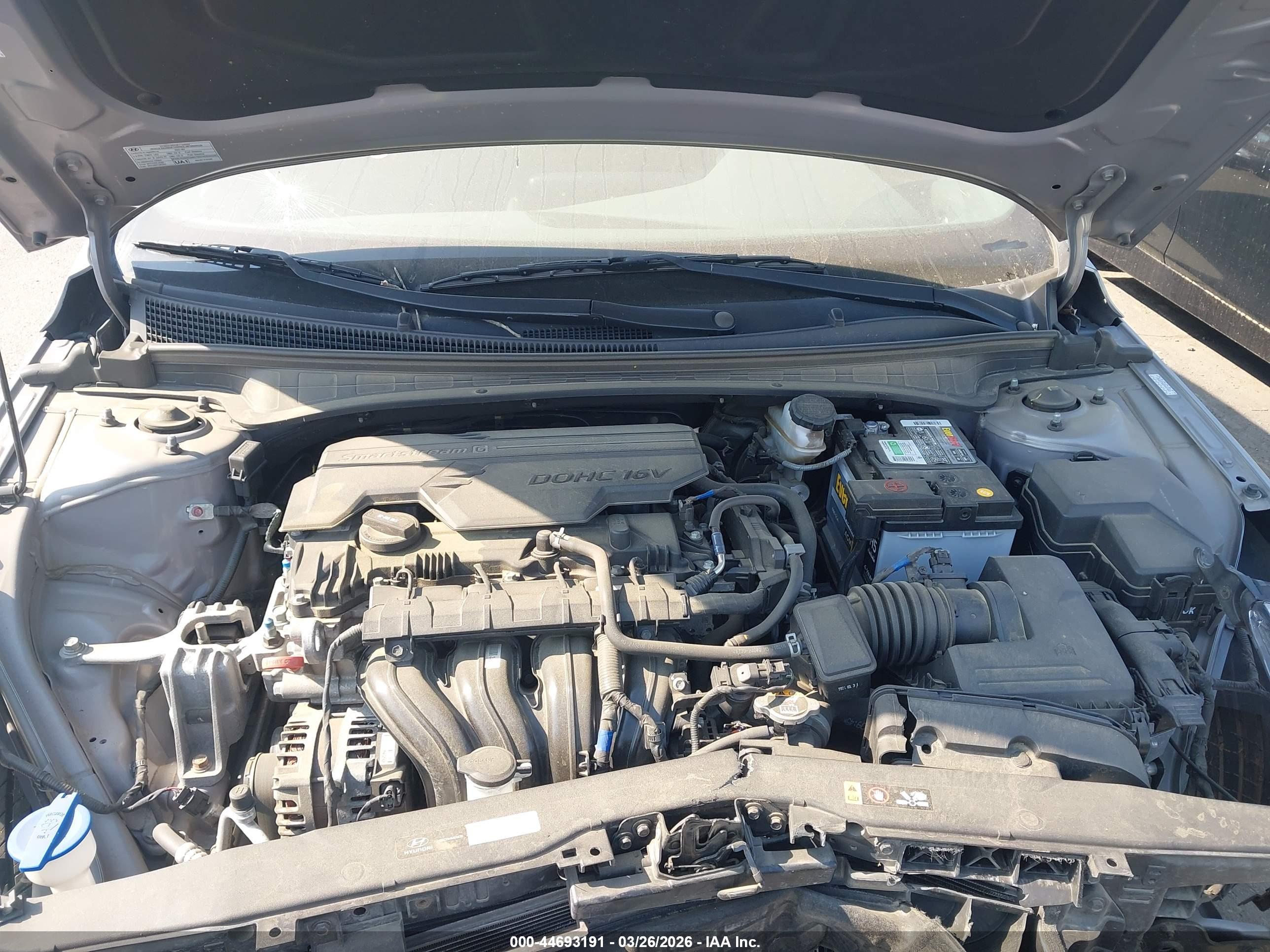 HYUNDAI ELANTRA image 10
