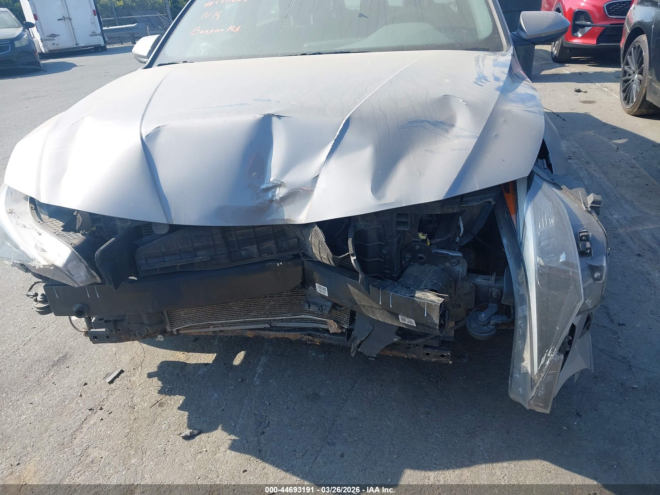HYUNDAI ELANTRA image 6