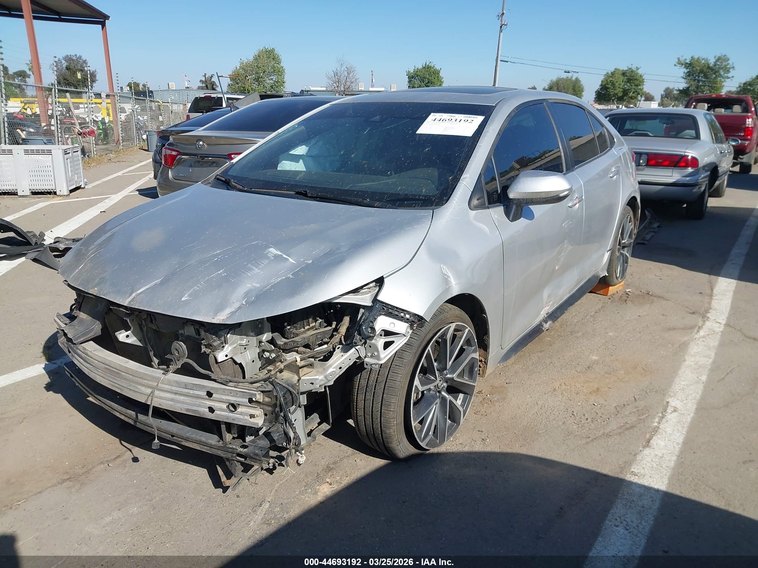 TOYOTA COROLLA image 2
