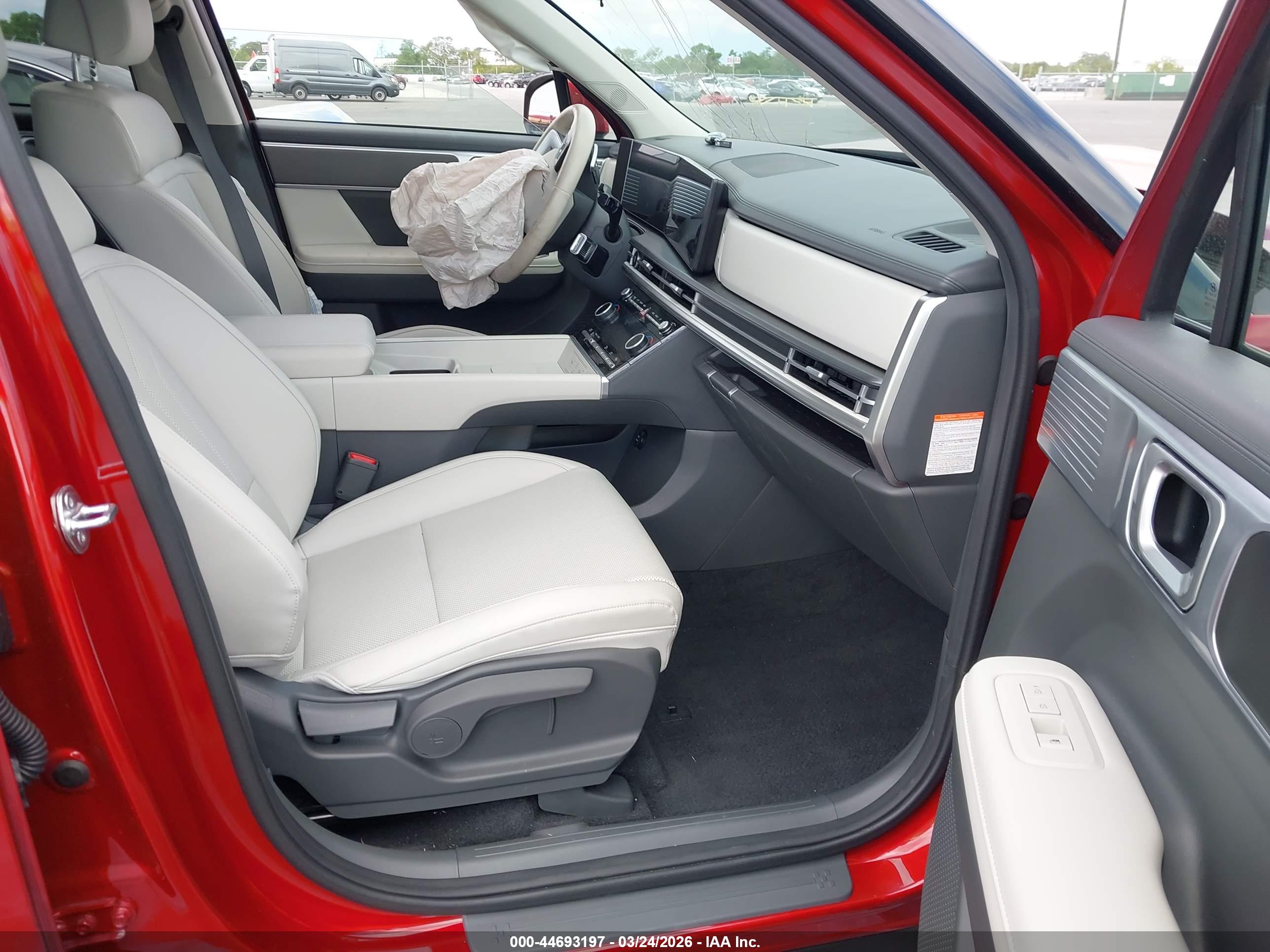 HYUNDAI SANTA image 5