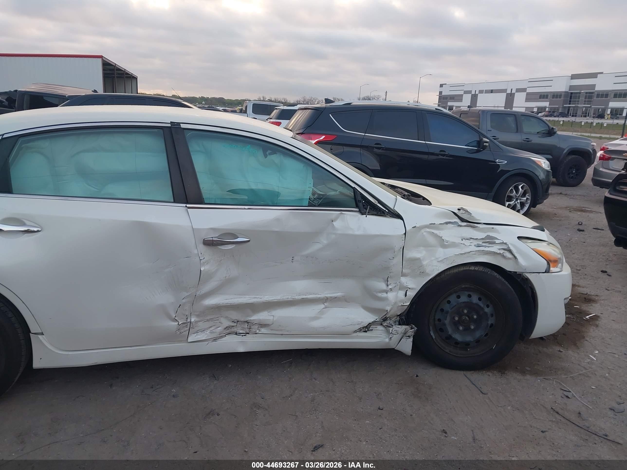 NISSAN ALTIMA image 6