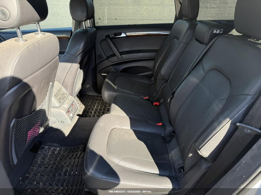 AUDI Q7 image 8