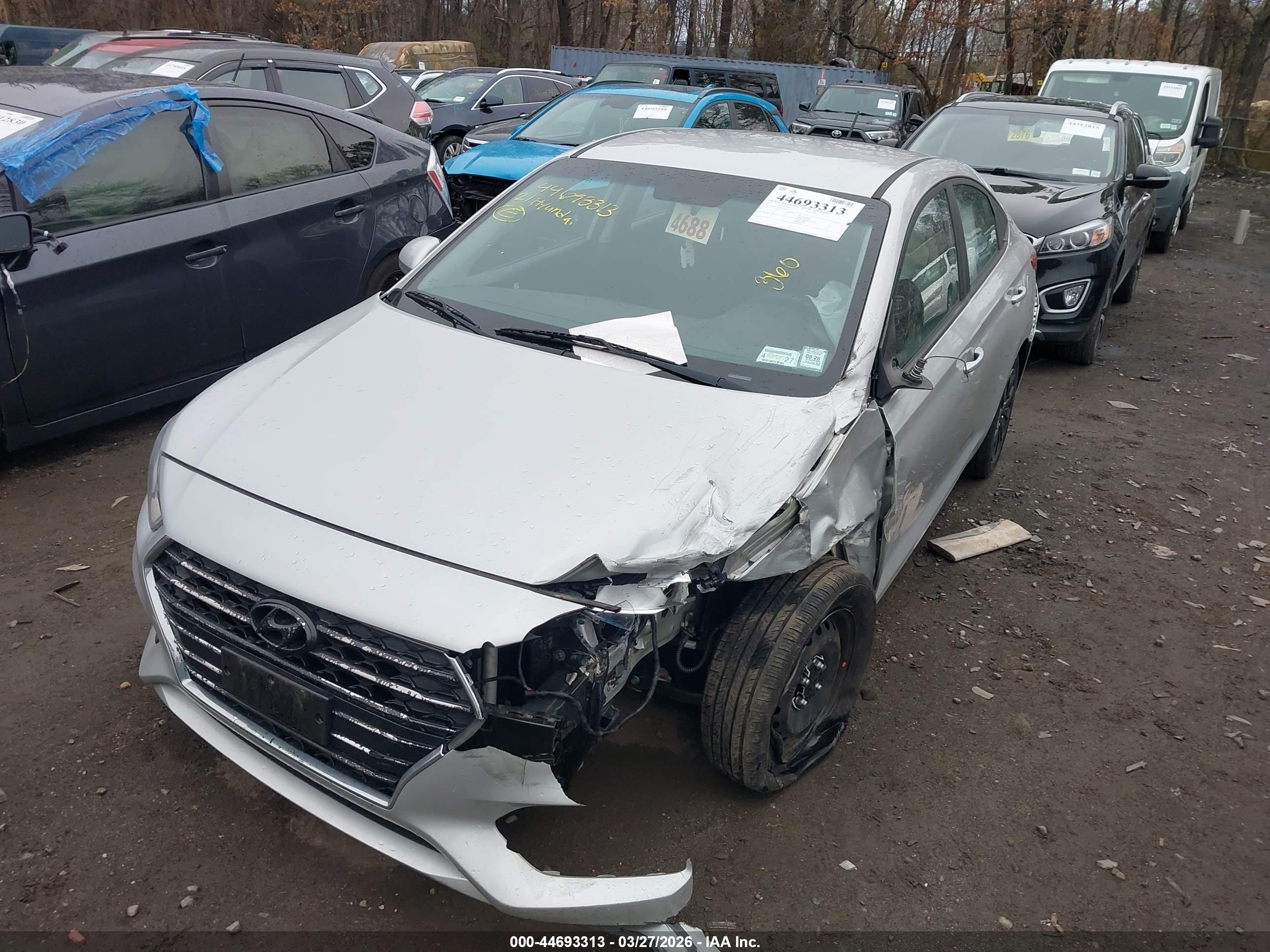 HYUNDAI ACCENT image 6