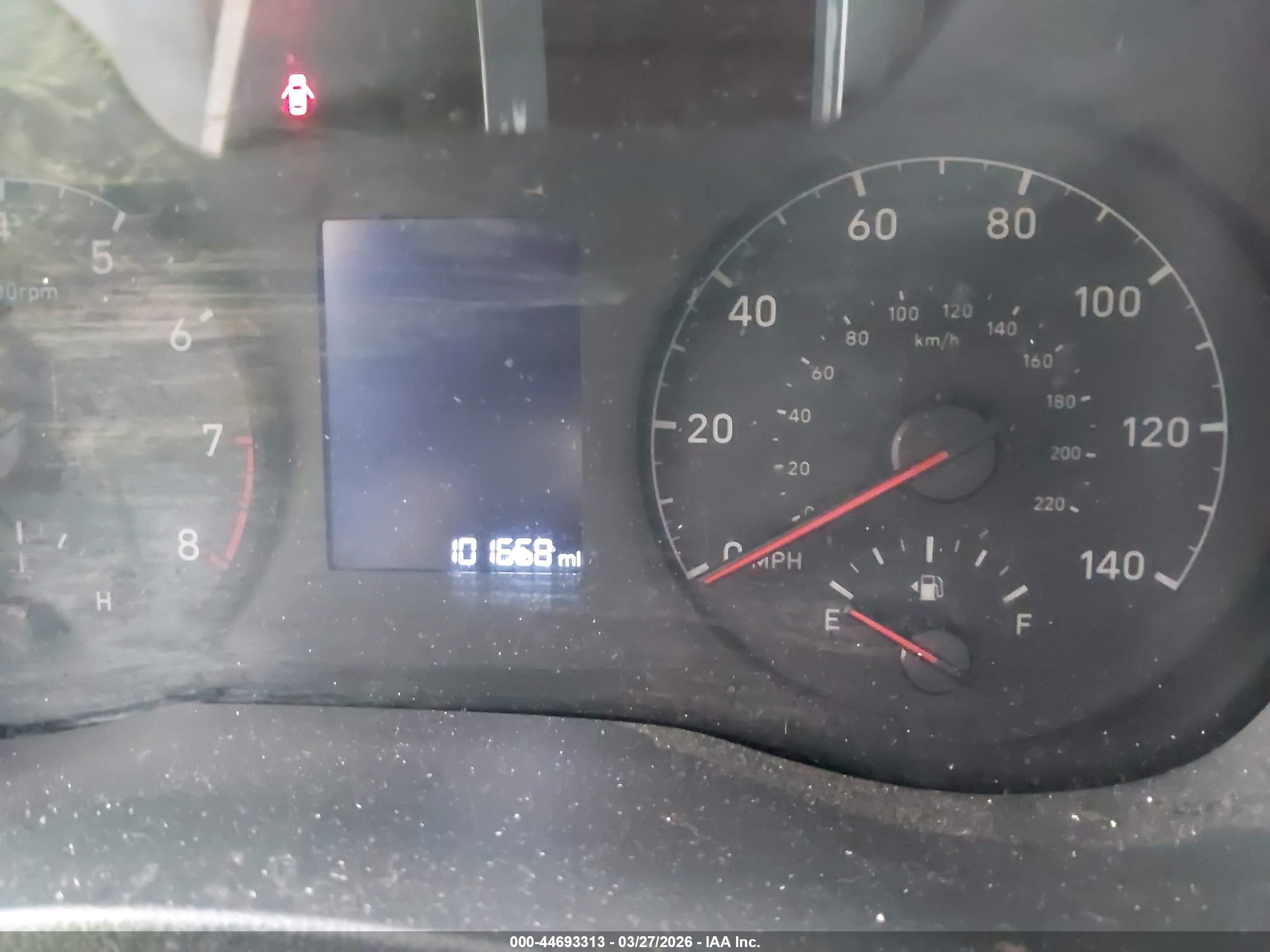 HYUNDAI ACCENT image 7