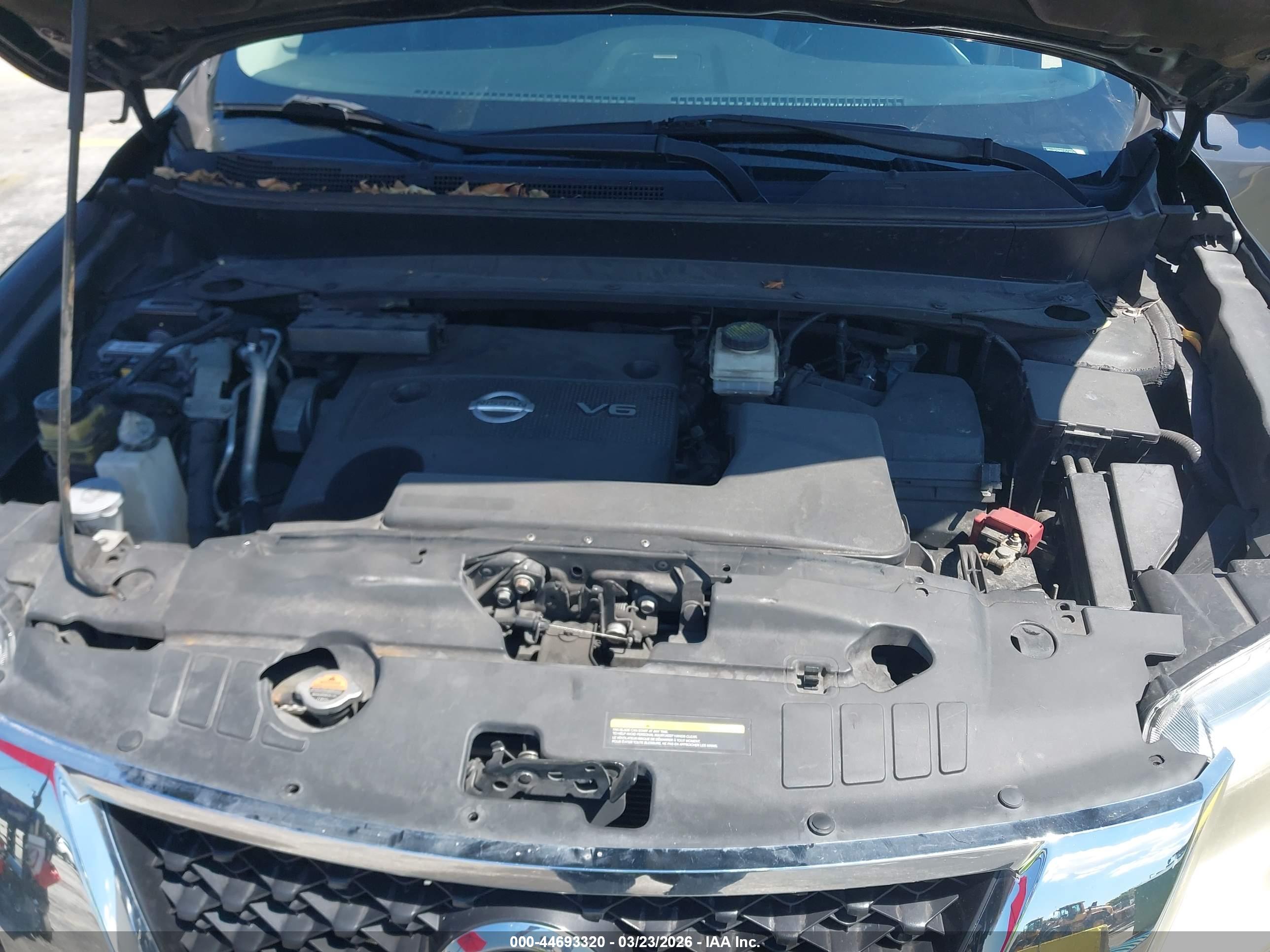 NISSAN PATHFINDER image 10