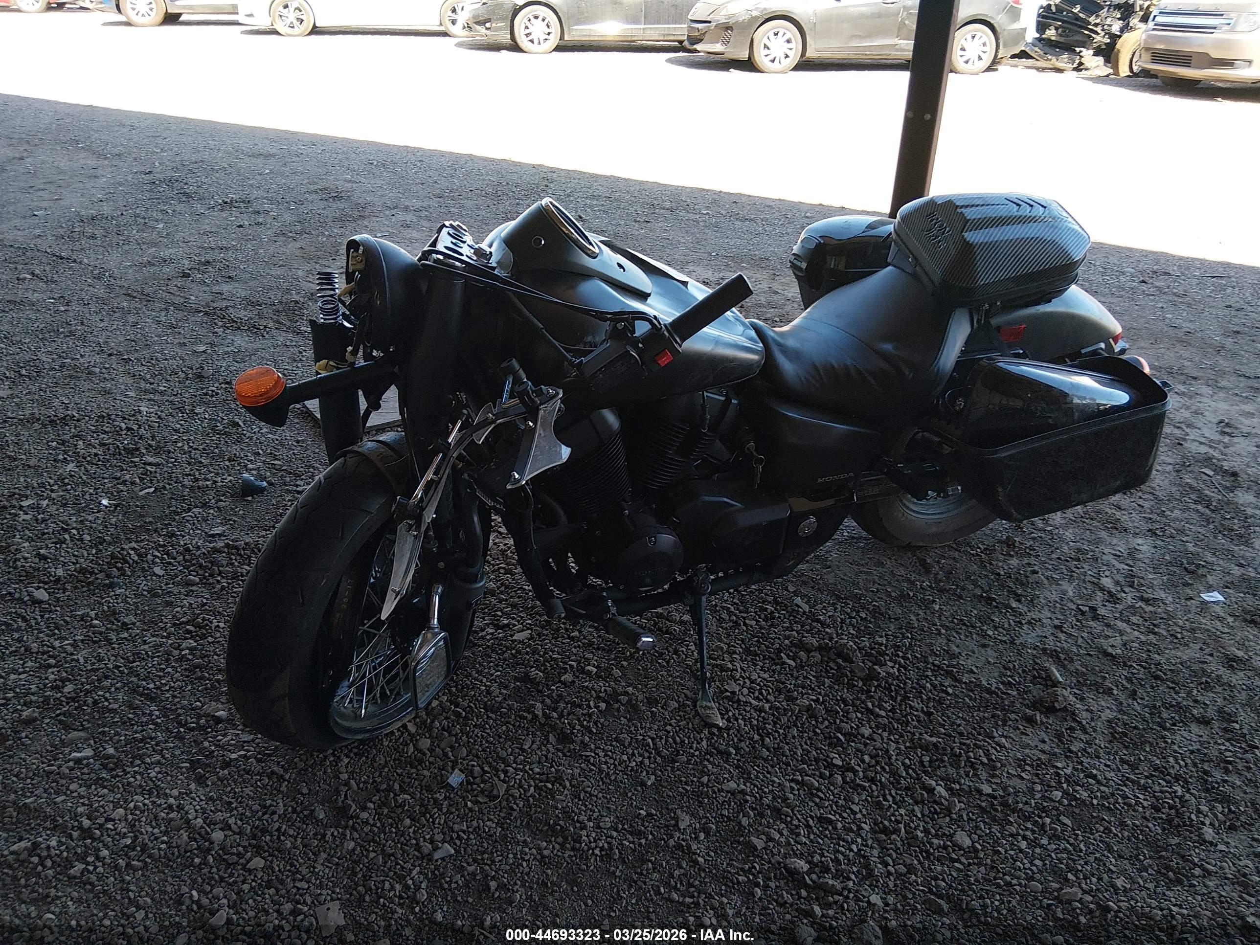 HONDA VT750 image 2