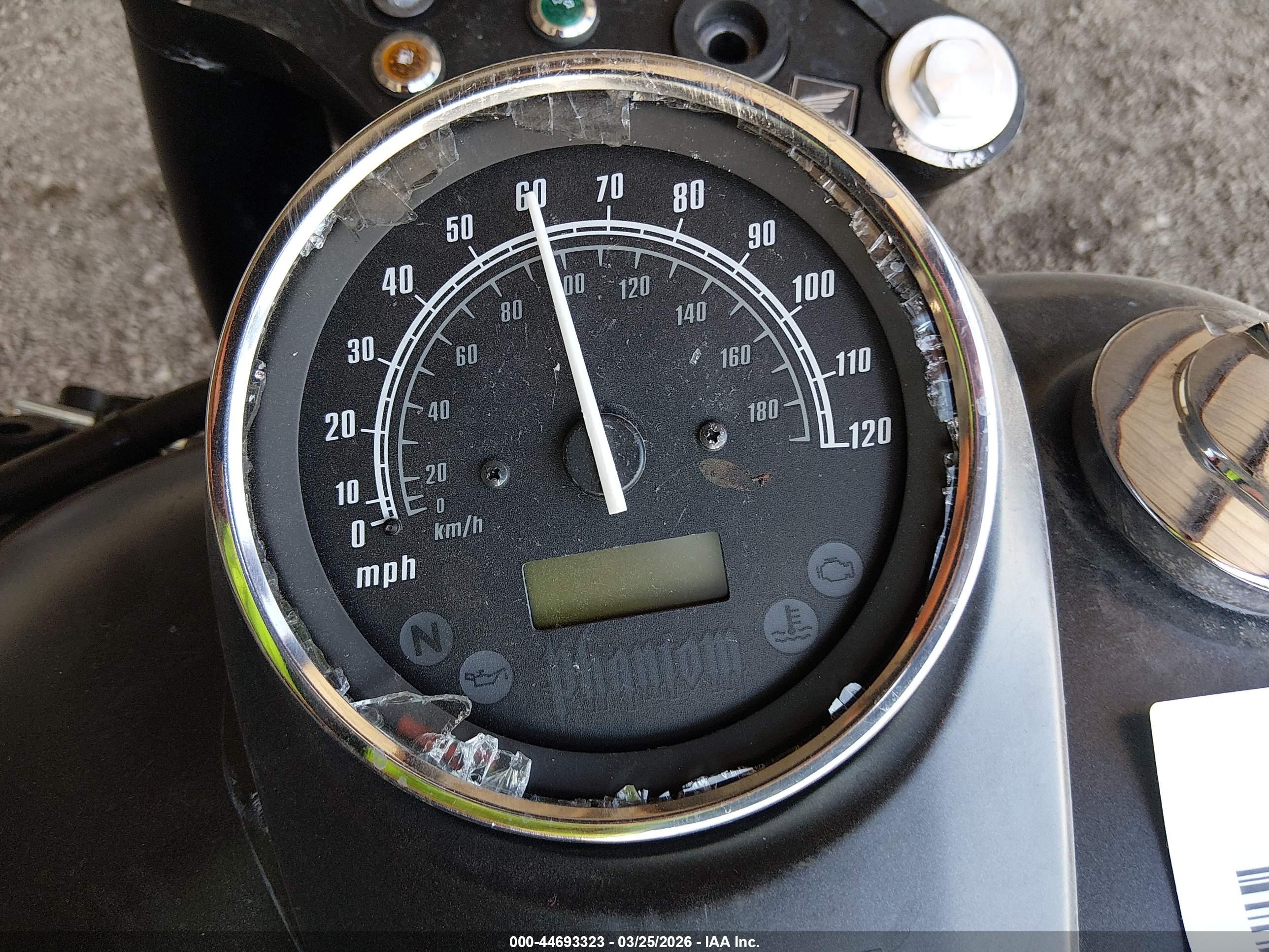 HONDA VT750 image 7