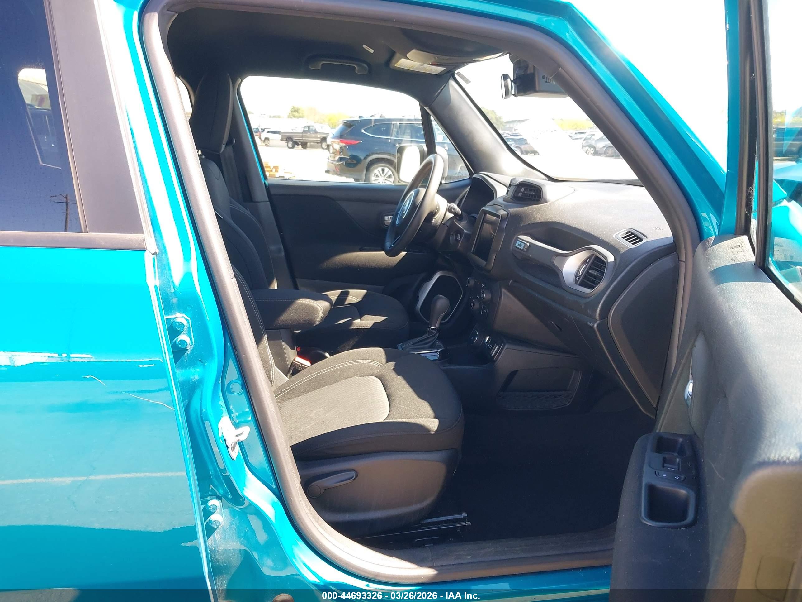 JEEP RENEGADE image 5