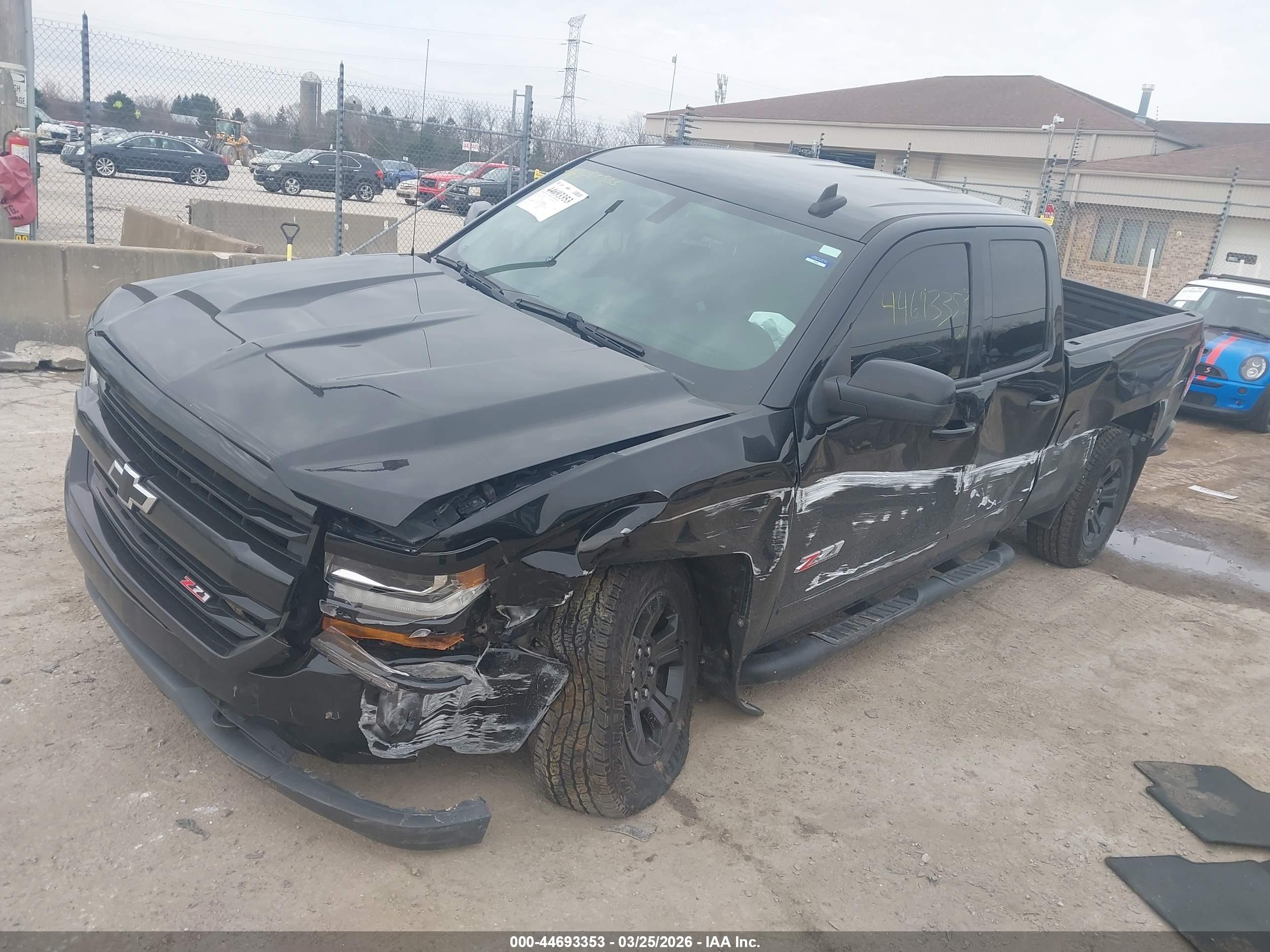 CHEVROLET SILVERADO image 2