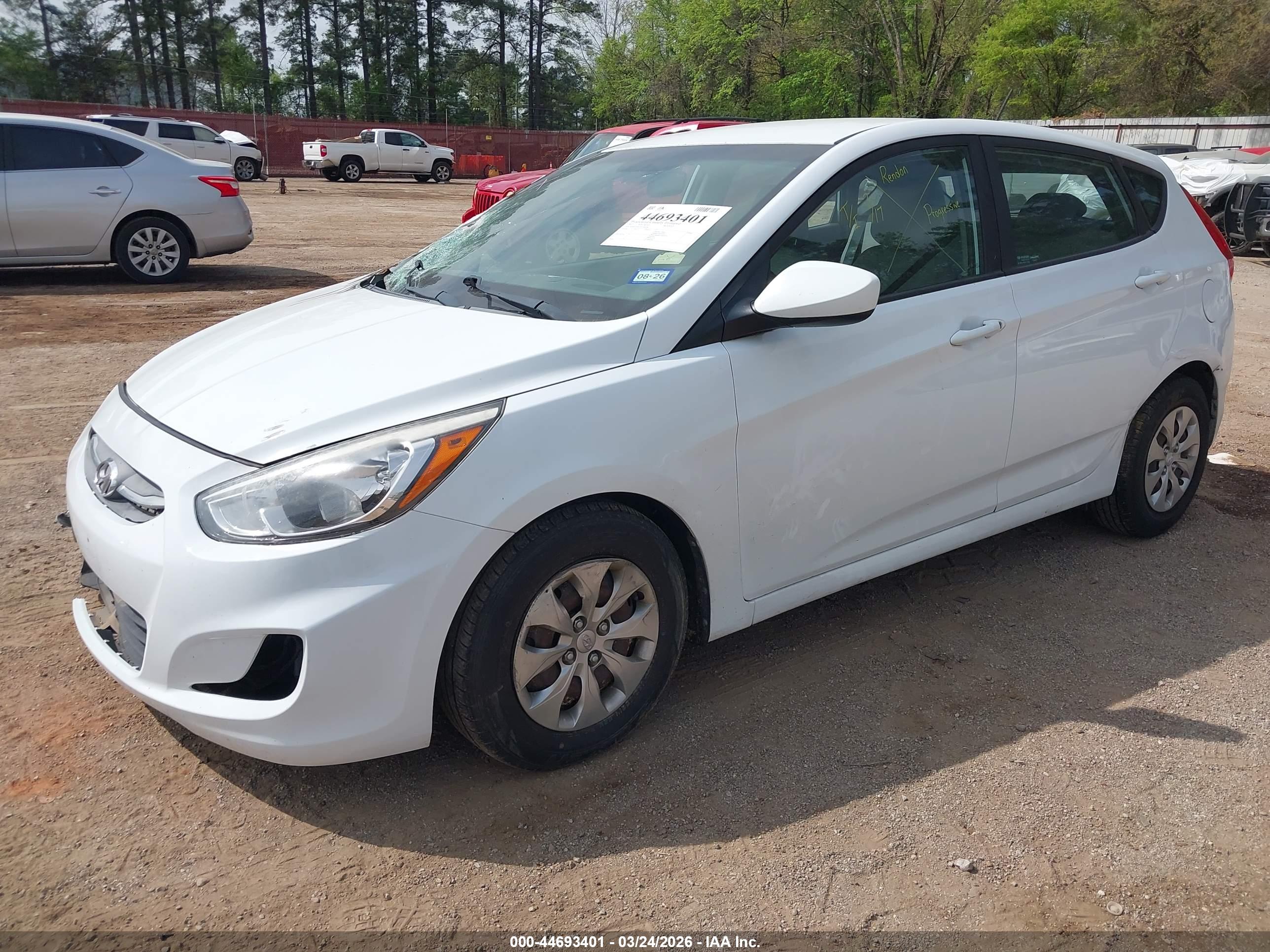 HYUNDAI ACCENT image 2