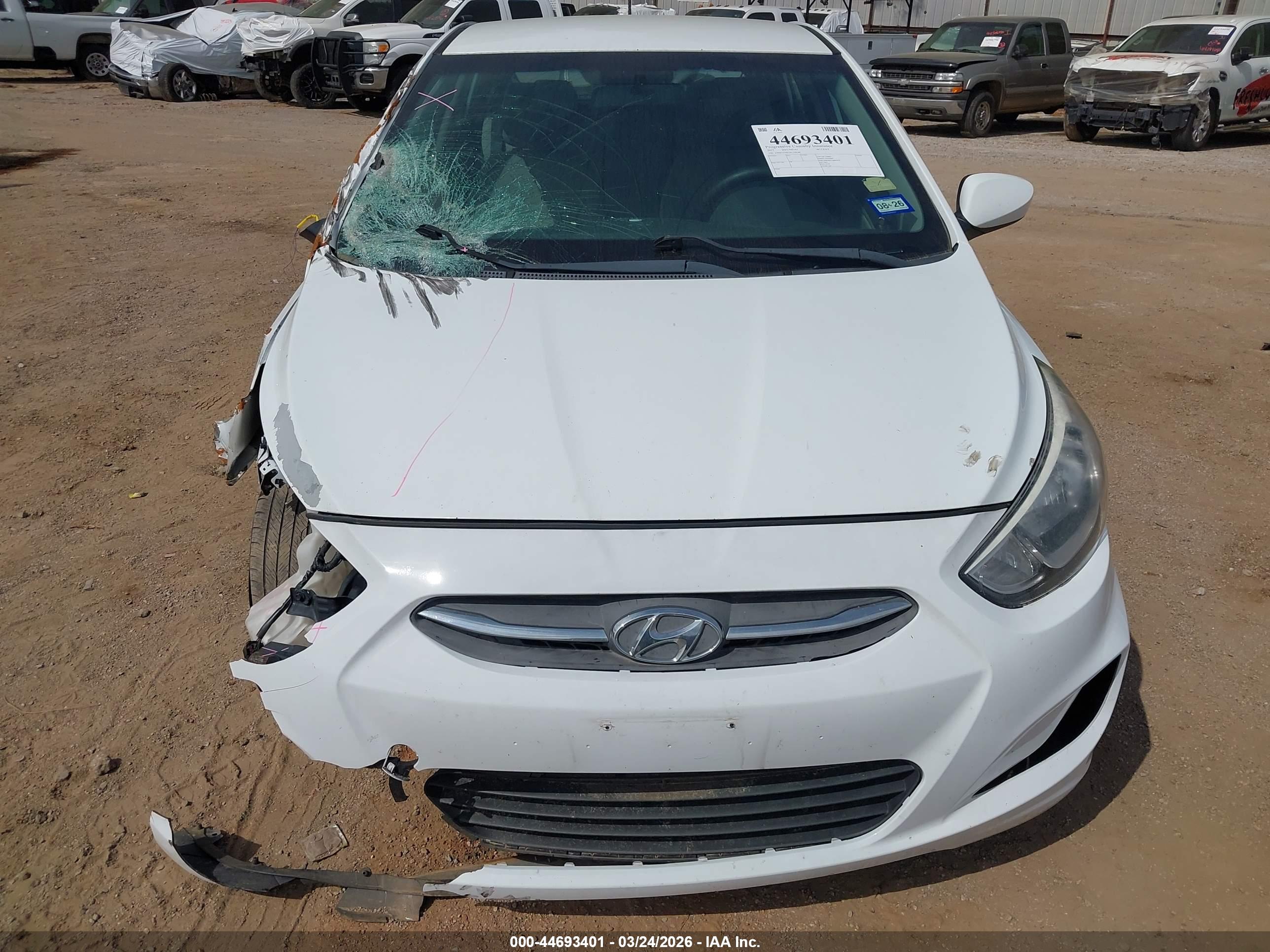 HYUNDAI ACCENT image 6
