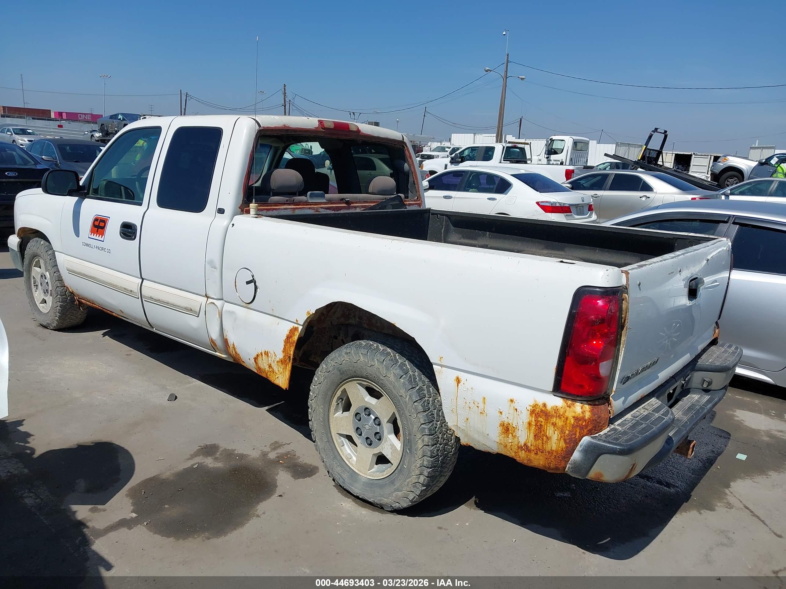 CHEVROLET SILVERADO image 6