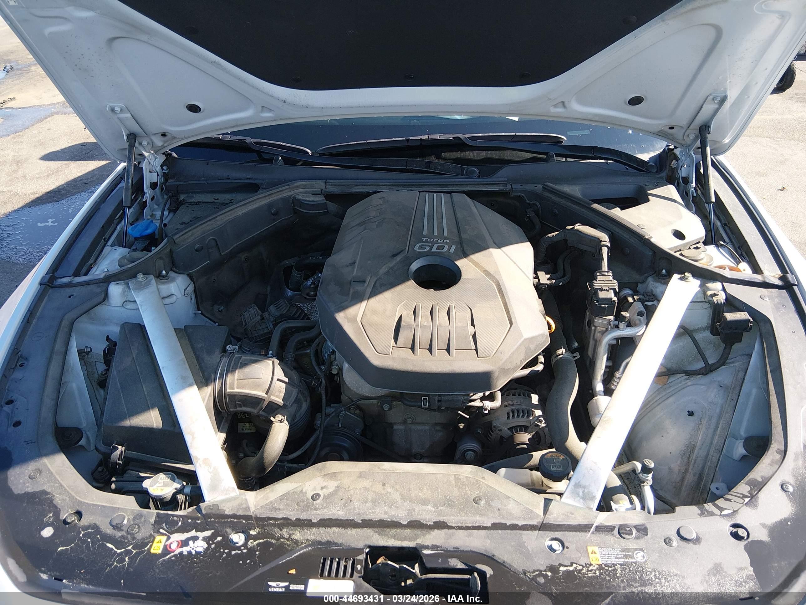 GENESIS G70 image 10