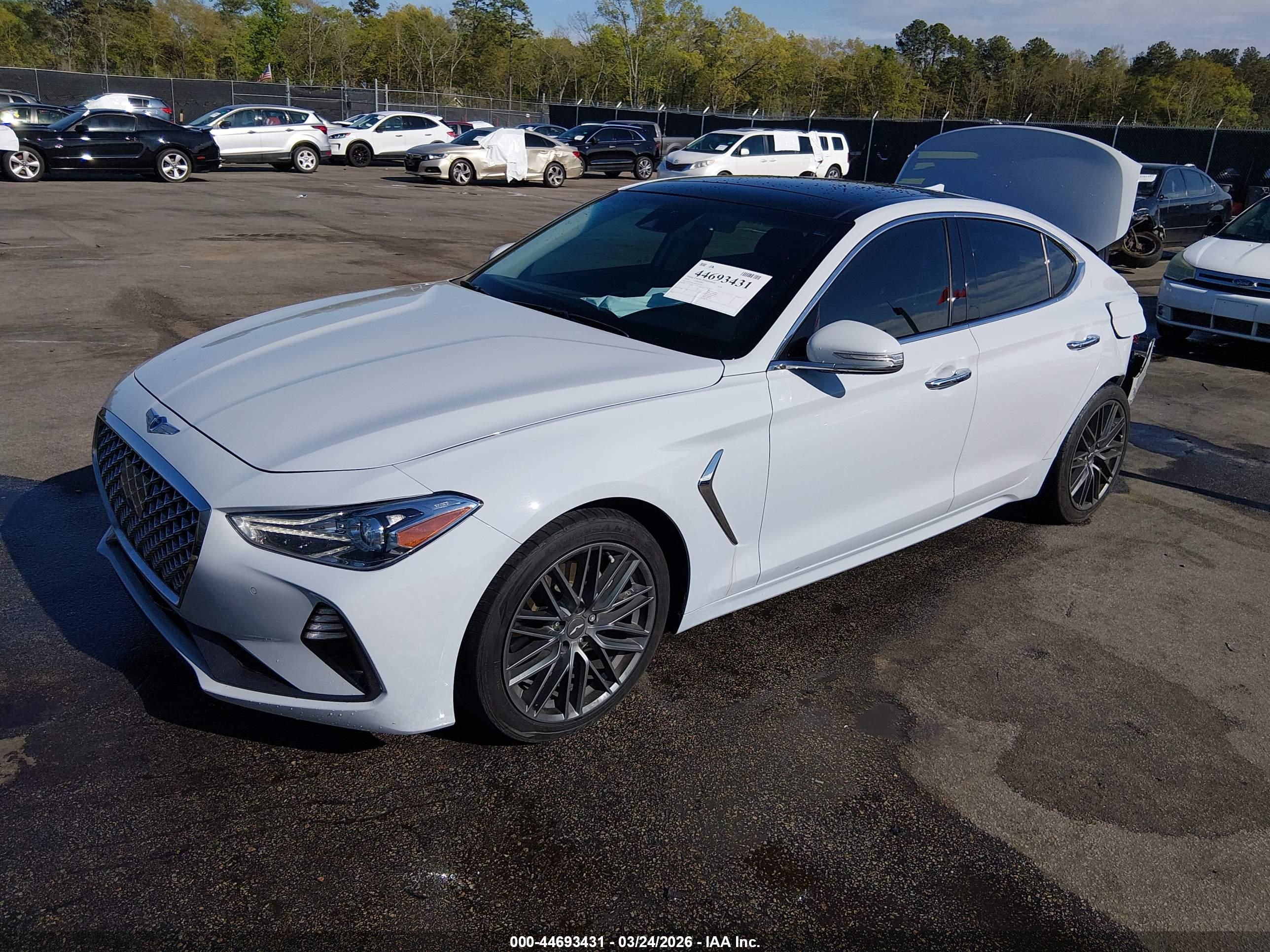 GENESIS G70 image 2