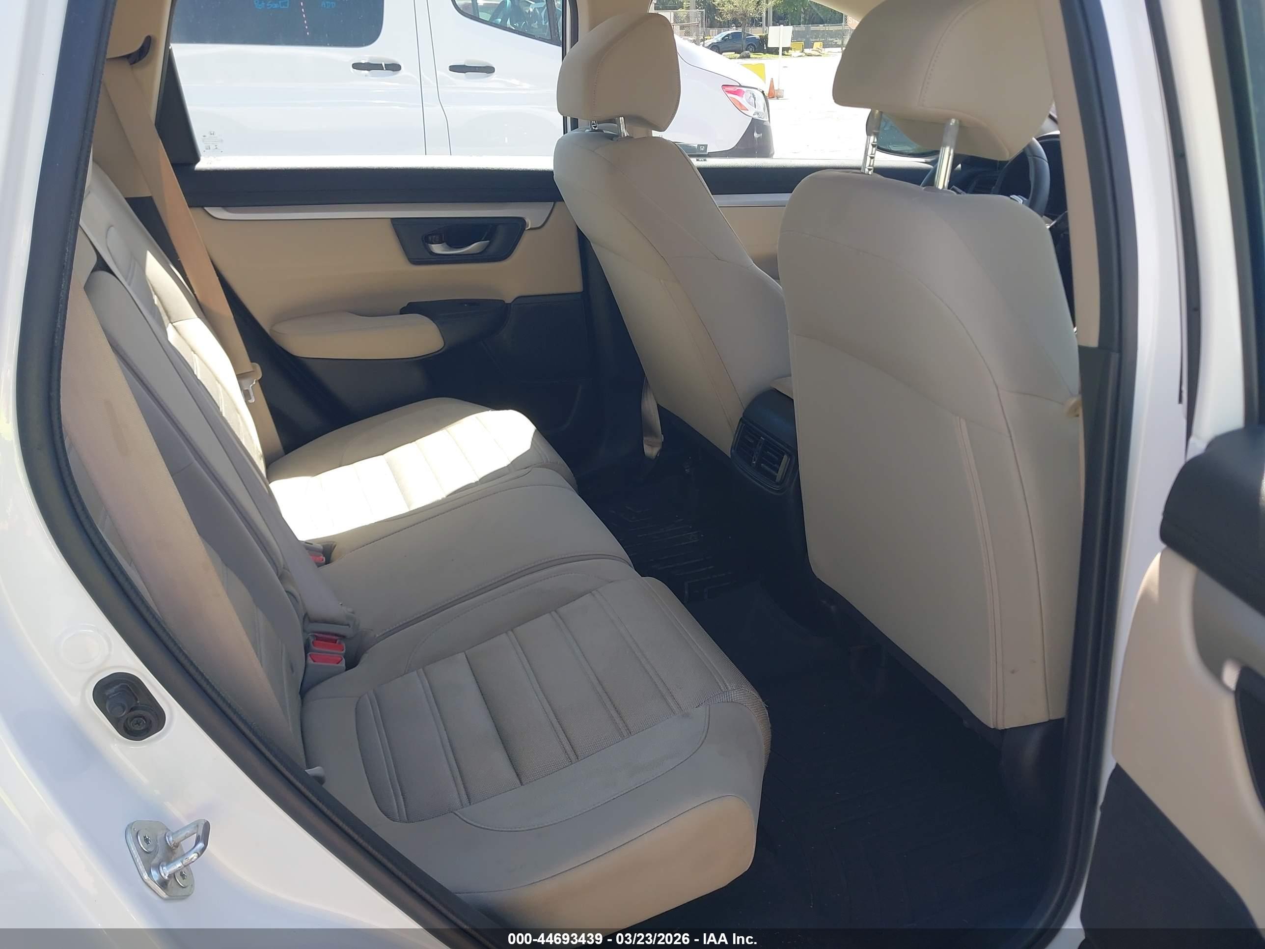 HONDA CR-V image 8