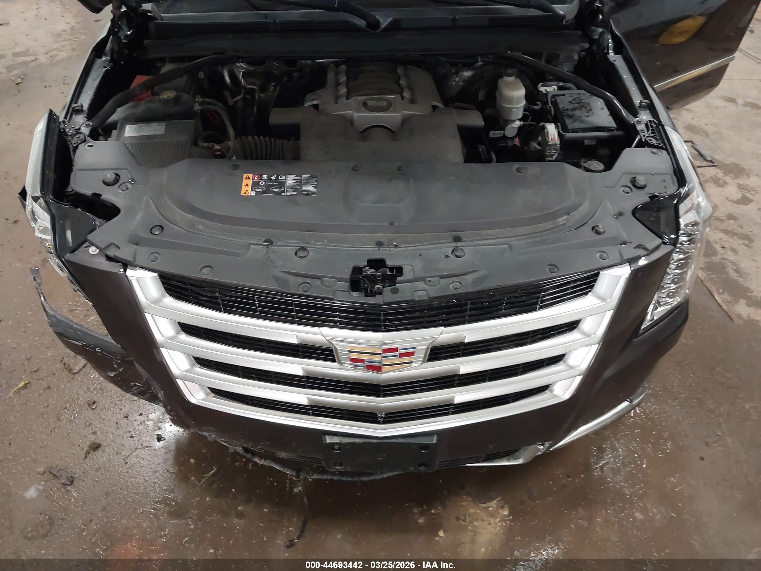 CADILLAC ESCALADE image 10