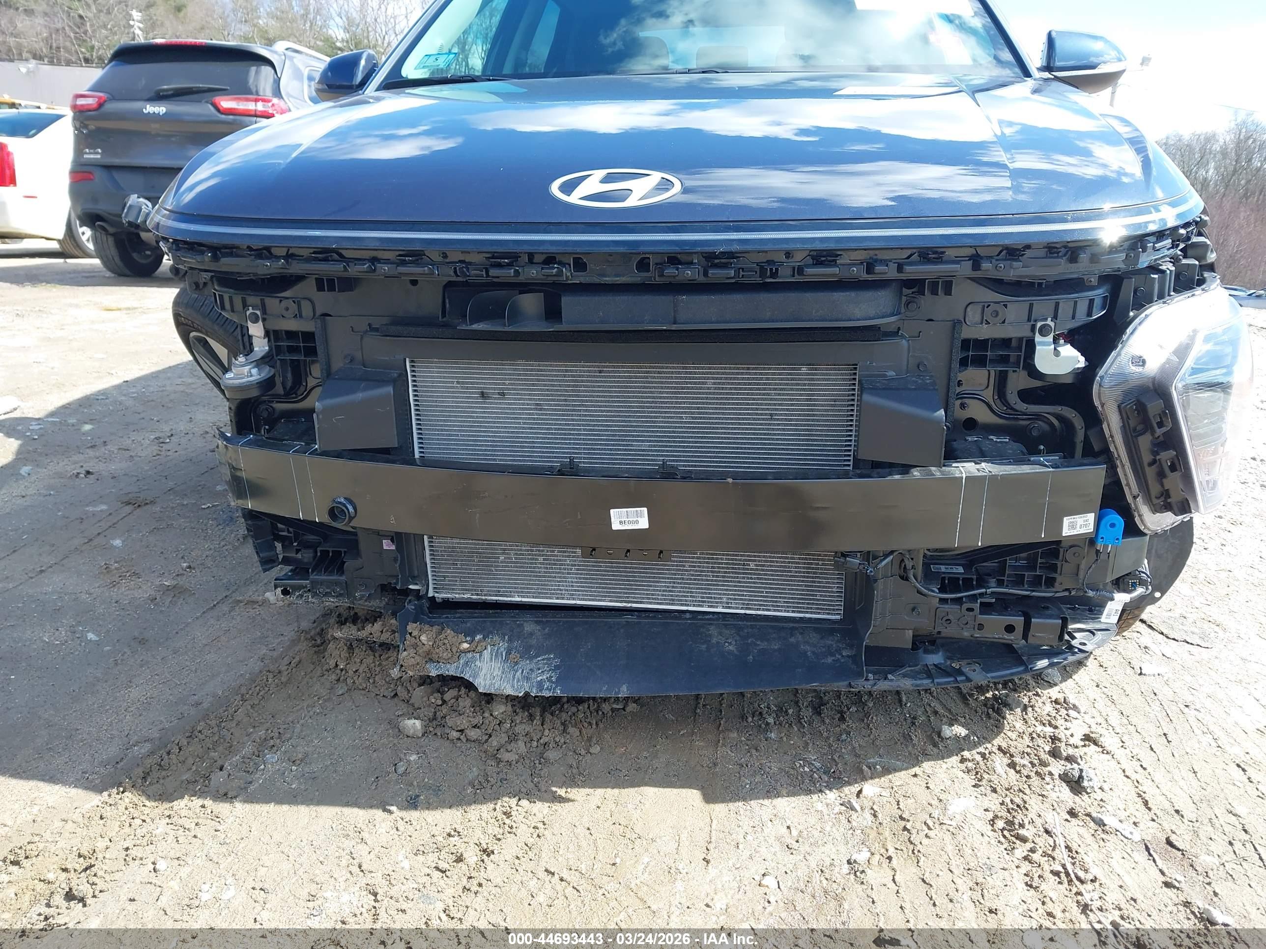 HYUNDAI KONA image 6