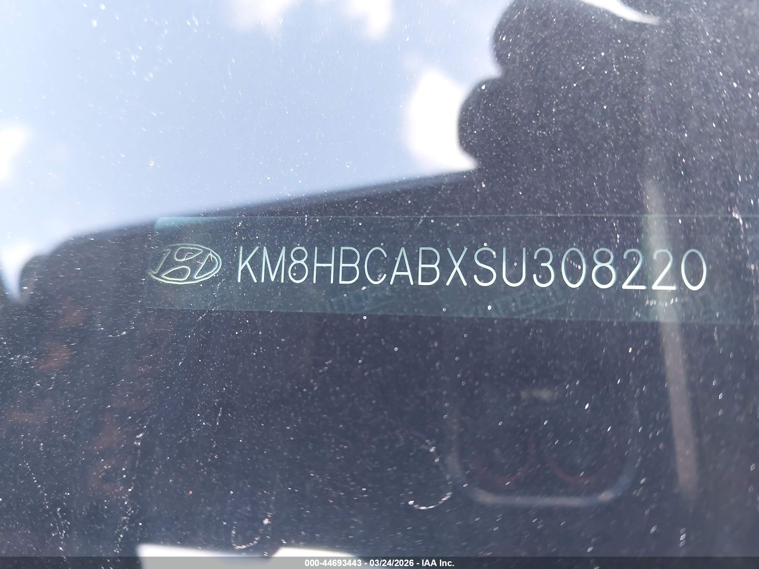 HYUNDAI KONA image 9