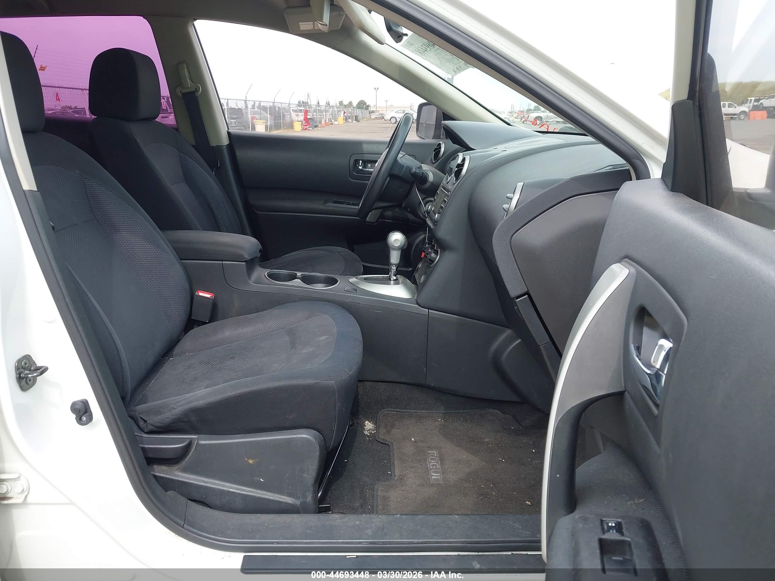 NISSAN ROGUE image 5
