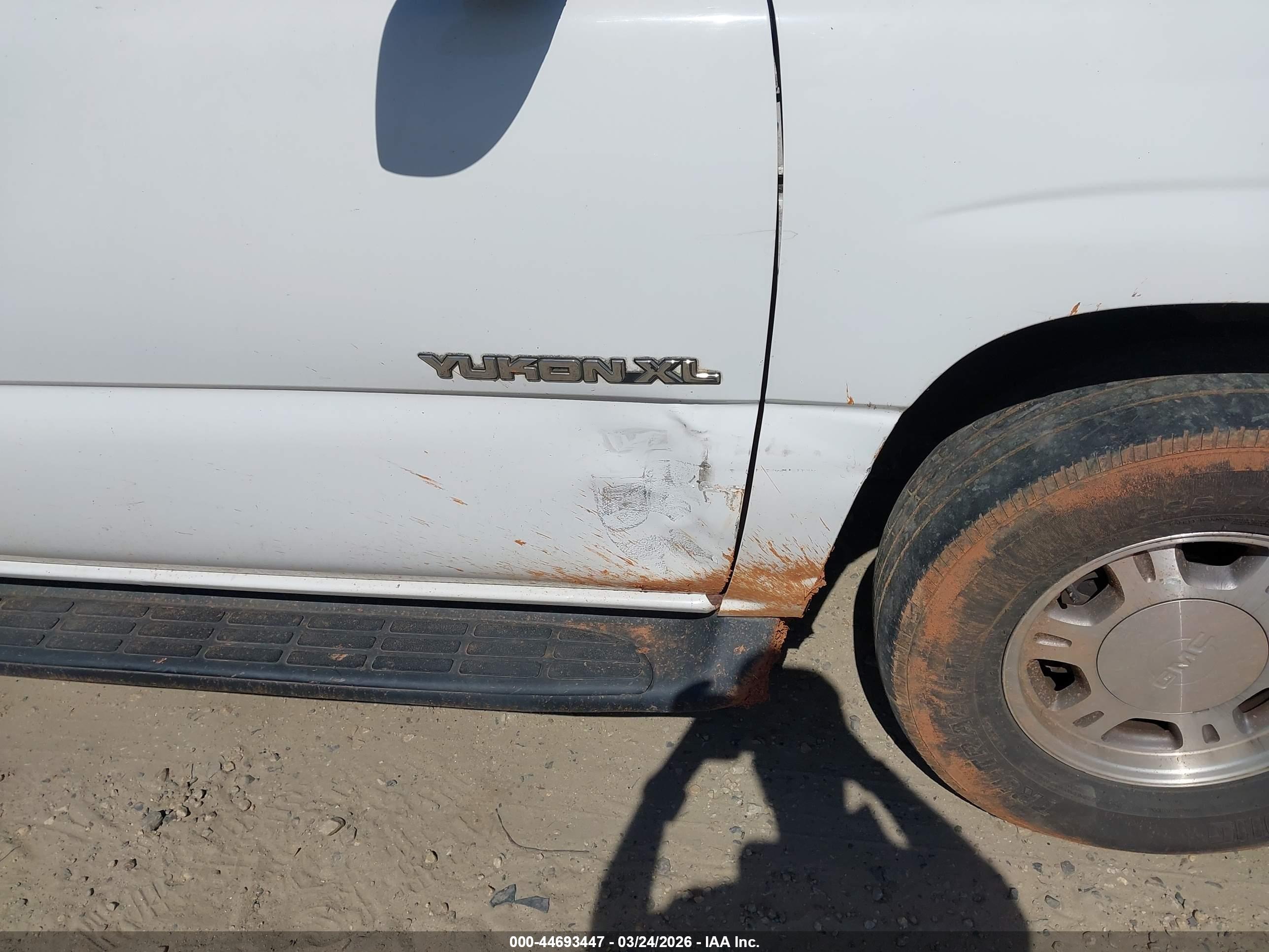 GMC YUKON image 6
