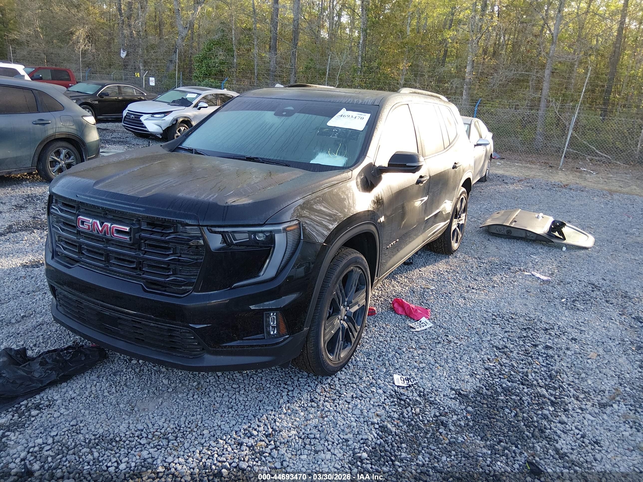 GMC ACADIA image 2