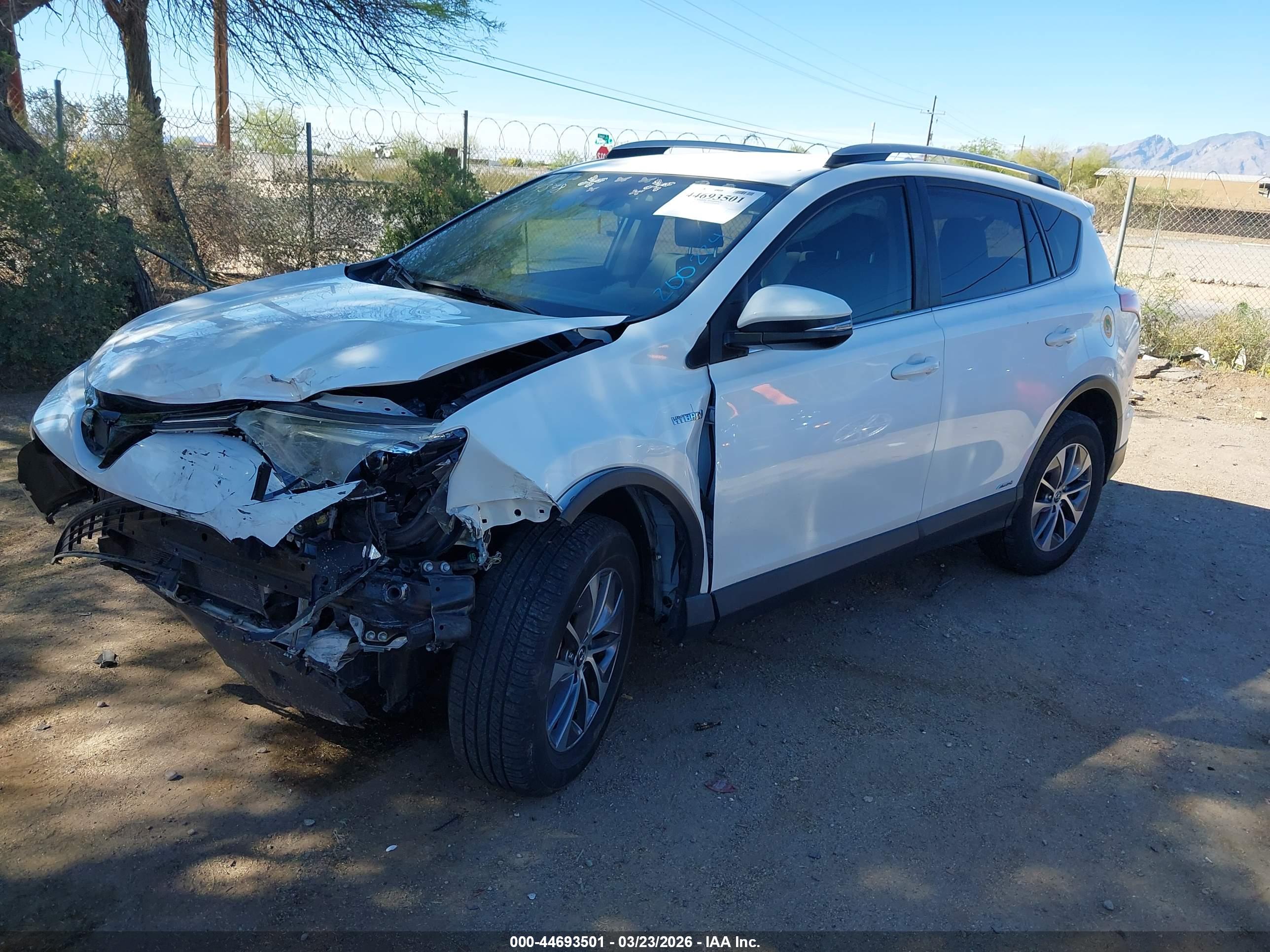 TOYOTA RAV4 image 2