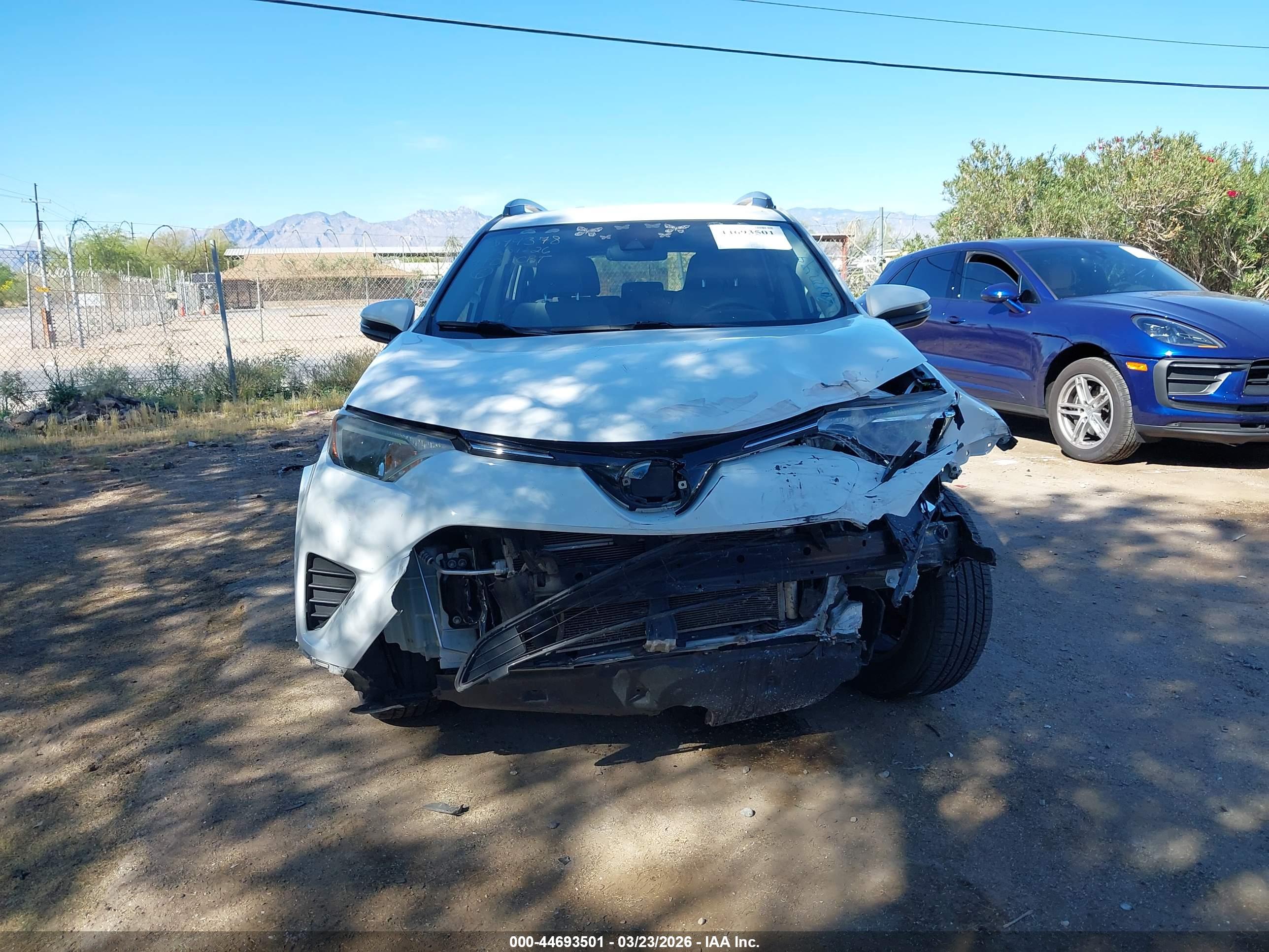 TOYOTA RAV4 image 6