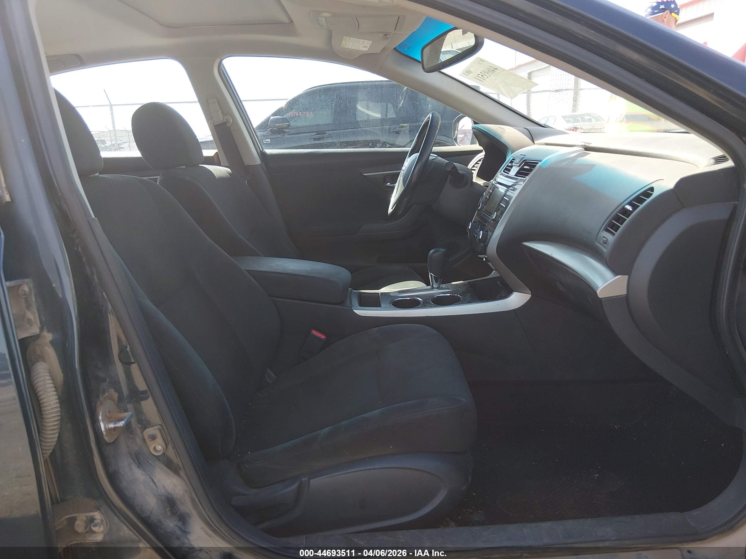 NISSAN ALTIMA image 5
